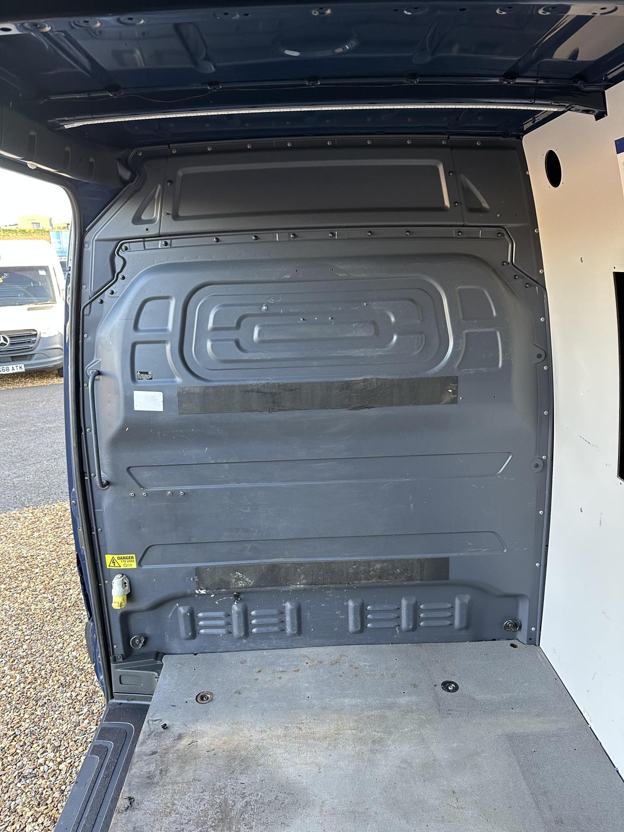 Mercedes-Benz Sprinter 2.1 316 CDI Panel Van 5dr Diesel Manual RWD L2 H2 Euro 6 (163 ps)
