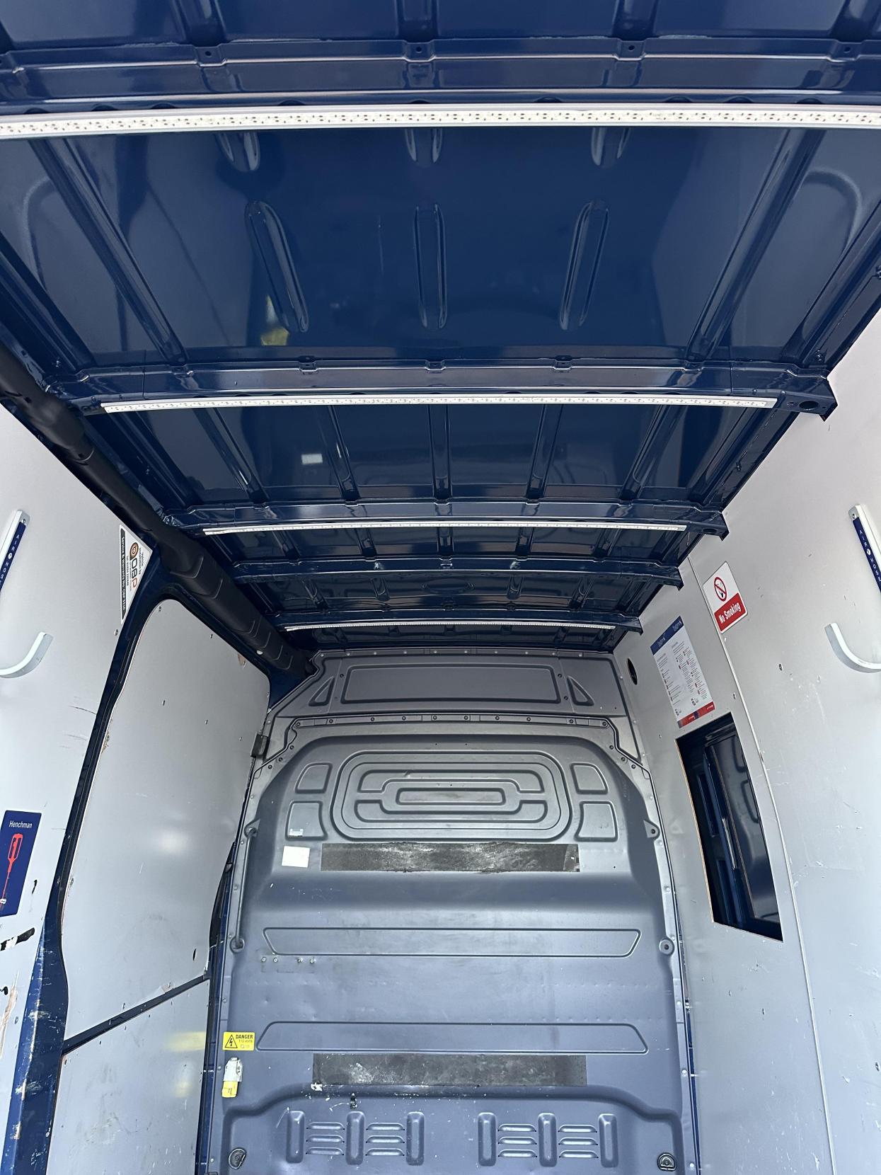 Mercedes-Benz Sprinter 2.1 316 CDI Panel Van 5dr Diesel Manual RWD L2 H2 Euro 6 (163 ps)