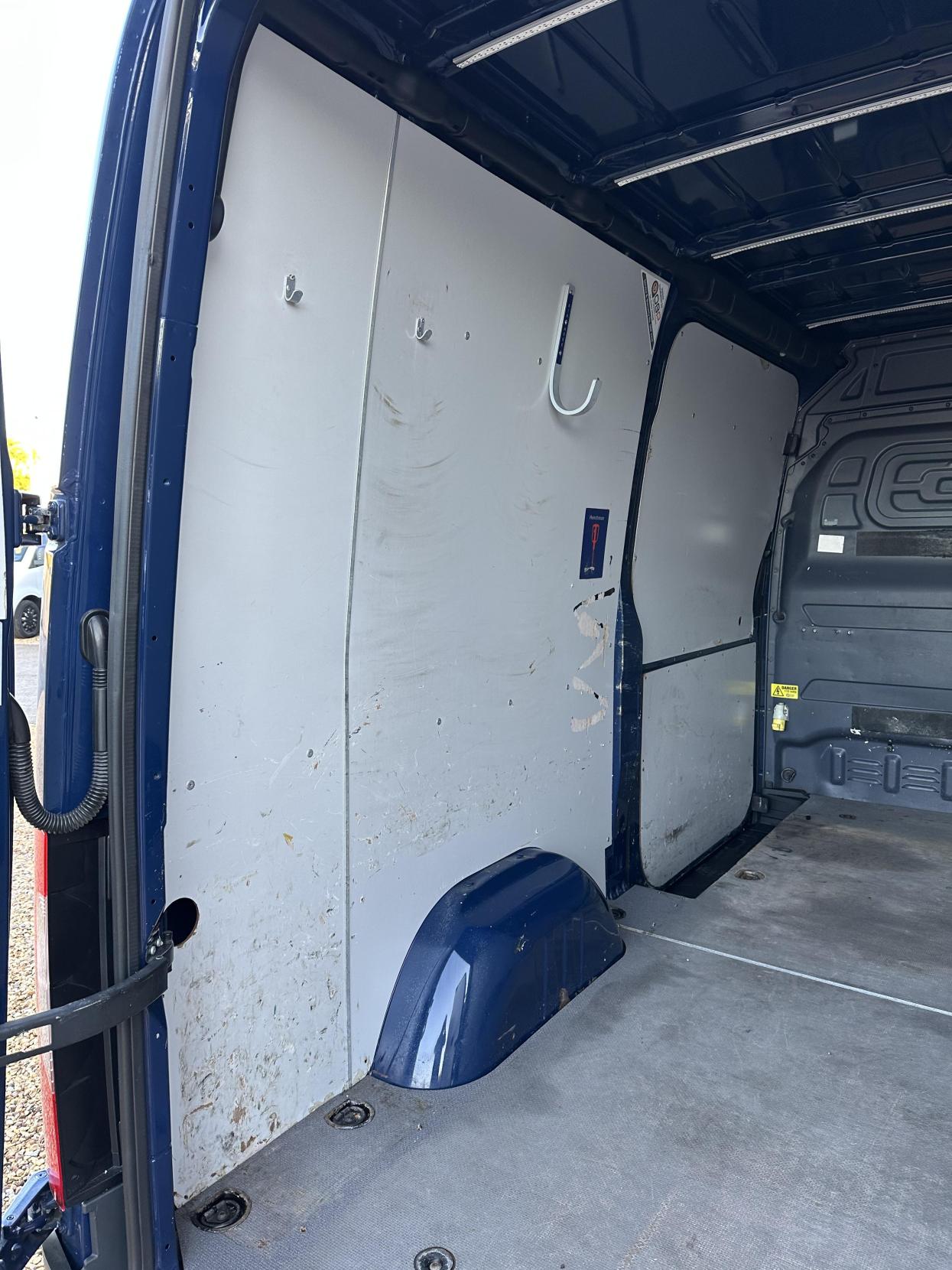 Mercedes-Benz Sprinter 2.1 316 CDI Panel Van 5dr Diesel Manual RWD L2 H2 Euro 6 (163 ps)