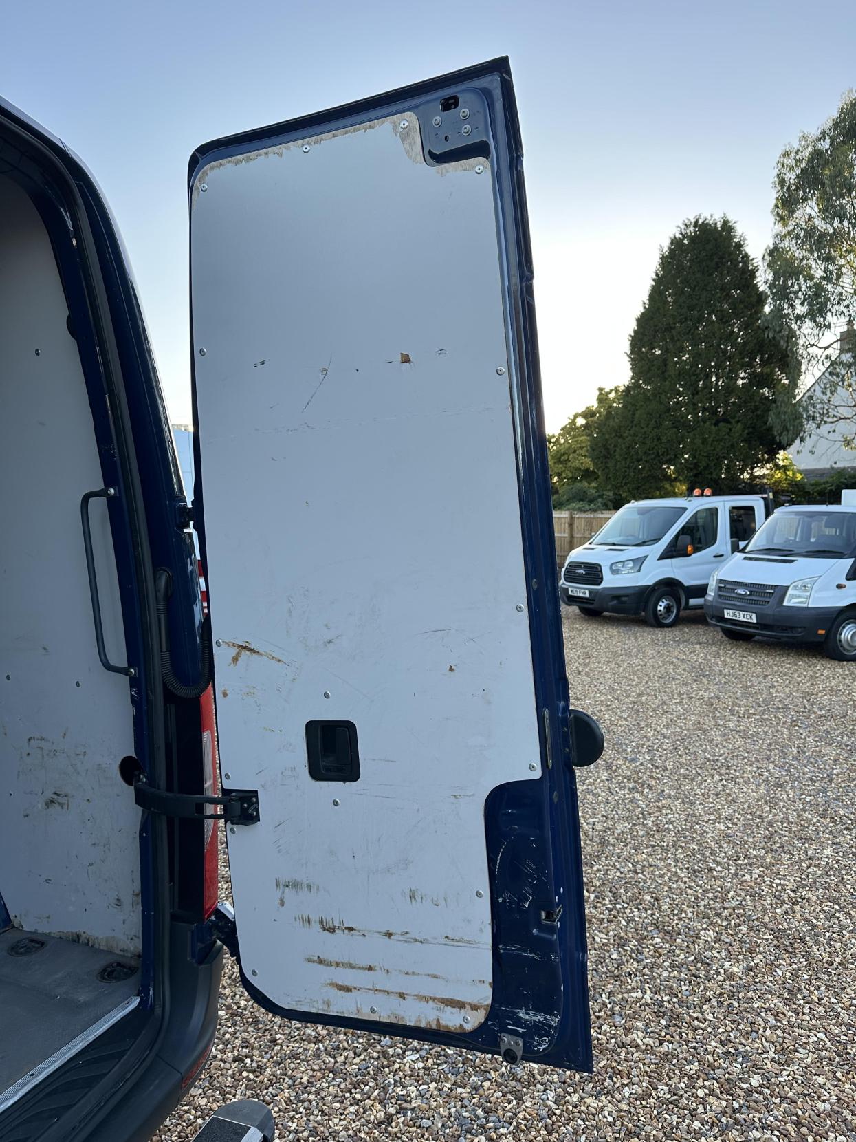Mercedes-Benz Sprinter 2.1 316 CDI Panel Van 5dr Diesel Manual RWD L2 H2 Euro 6 (163 ps)