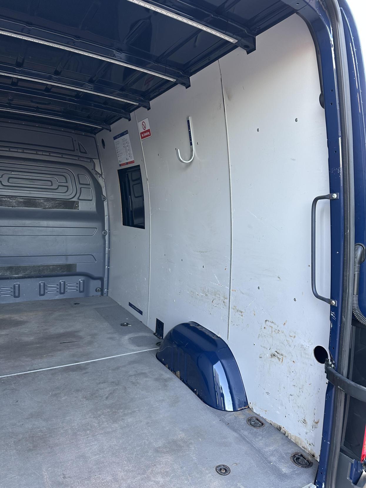 Mercedes-Benz Sprinter 2.1 316 CDI Panel Van 5dr Diesel Manual RWD L2 H2 Euro 6 (163 ps)