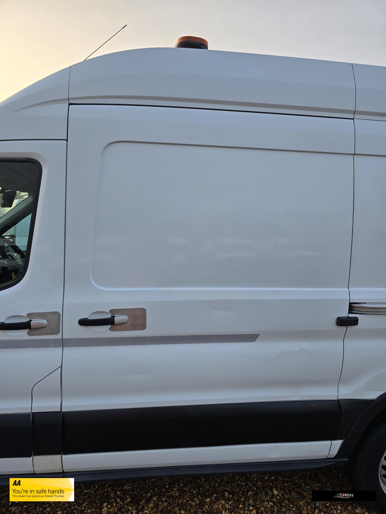 Ford Transit Transit 2.0 350 EcoBlue Panel Van 5dr Diesel Manual RWD L2 H3 Euro 6 (170 ps)