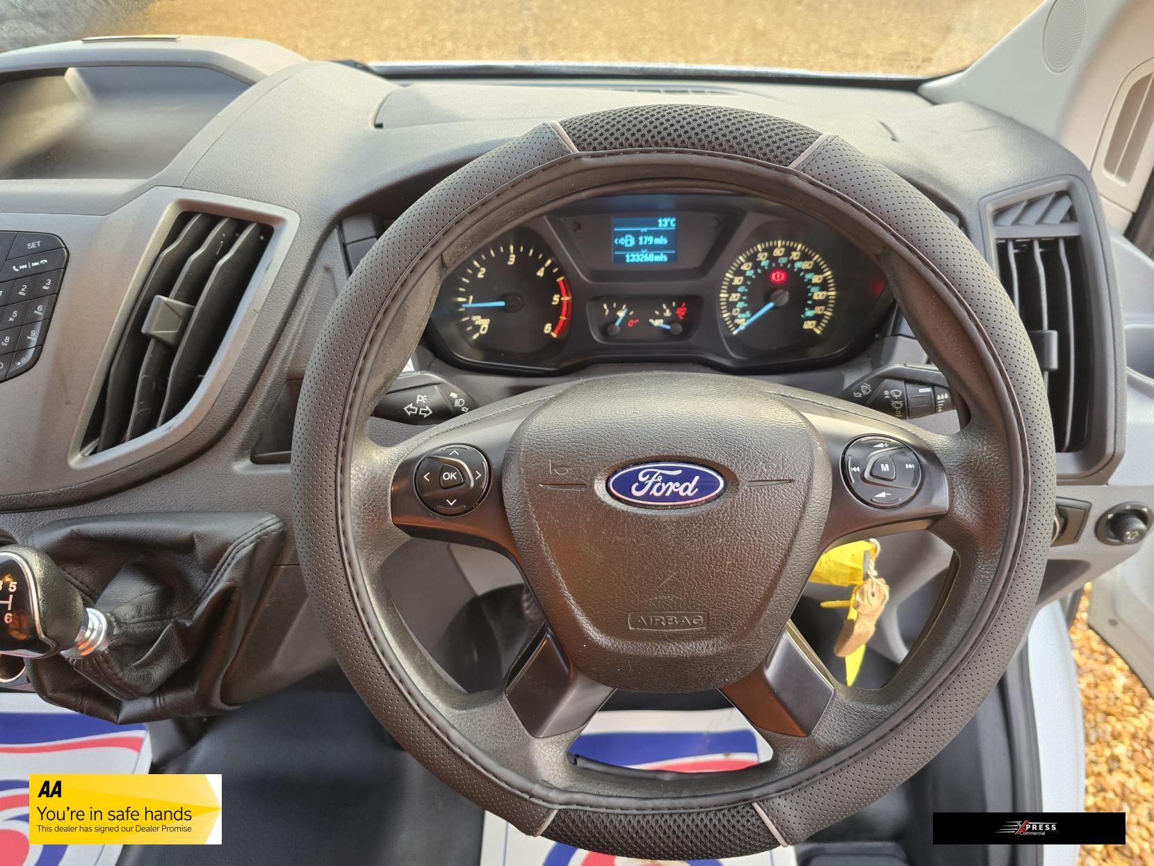 Ford Transit Transit 2.0 350 EcoBlue Panel Van 5dr Diesel Manual RWD L2 H3 Euro 6 (170 ps)