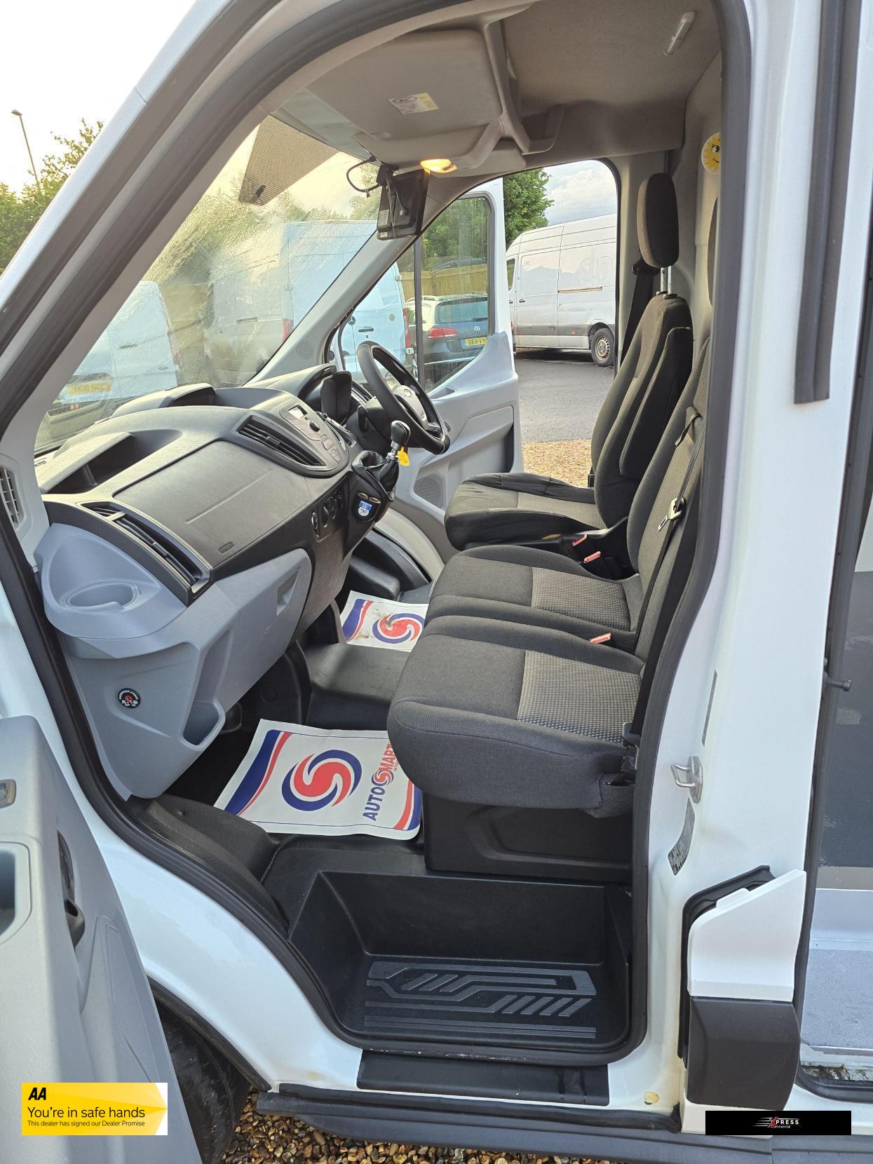 Ford Transit Transit 2.0 350 EcoBlue Panel Van 5dr Diesel Manual RWD L2 H3 Euro 6 (170 ps)