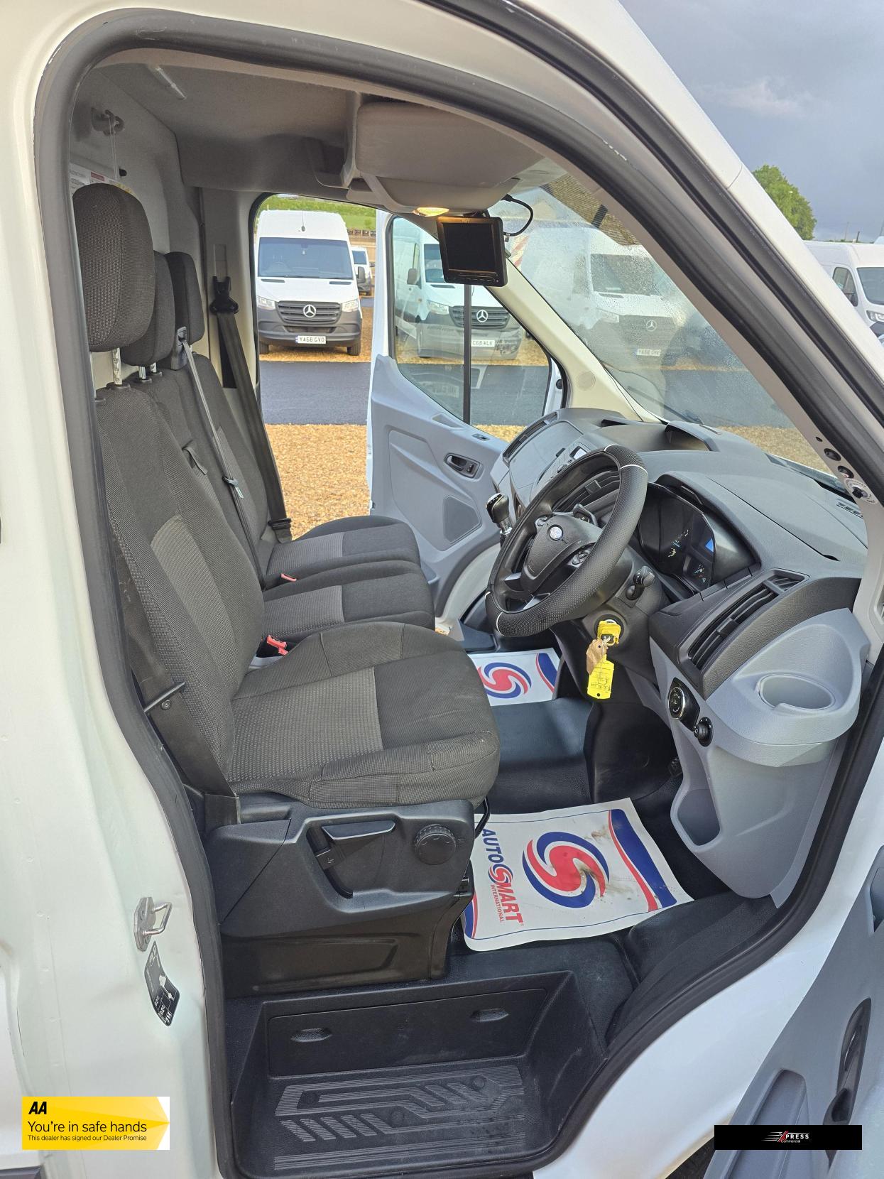 Ford Transit Transit 2.0 350 EcoBlue Panel Van 5dr Diesel Manual RWD L2 H3 Euro 6 (170 ps)