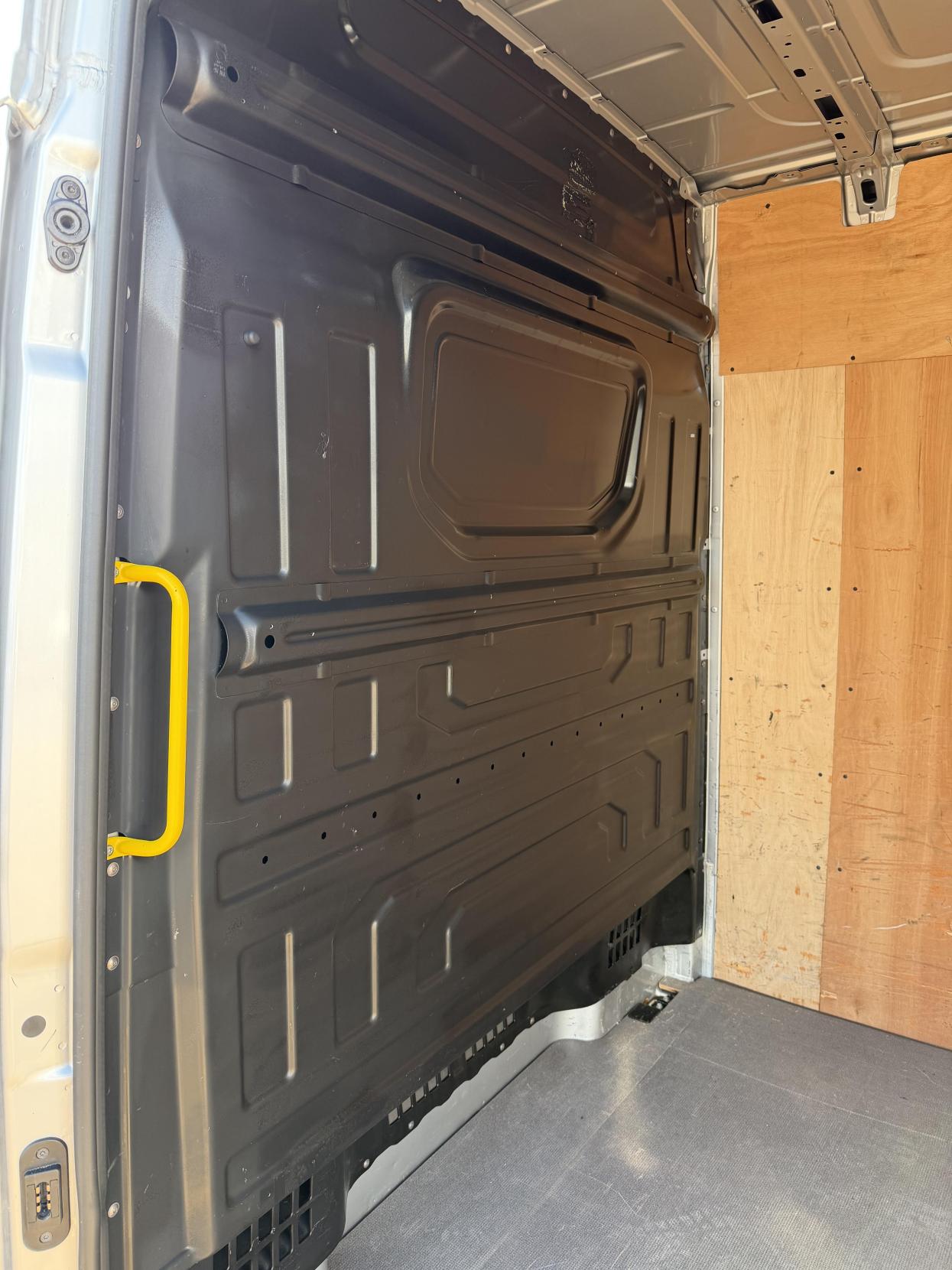 Volkswagen Crafter 2.0 TDI CR35 Trendline Panel Van 5dr Diesel Manual FWD LWB High Roof Euro 6 (s/s) (140 ps)