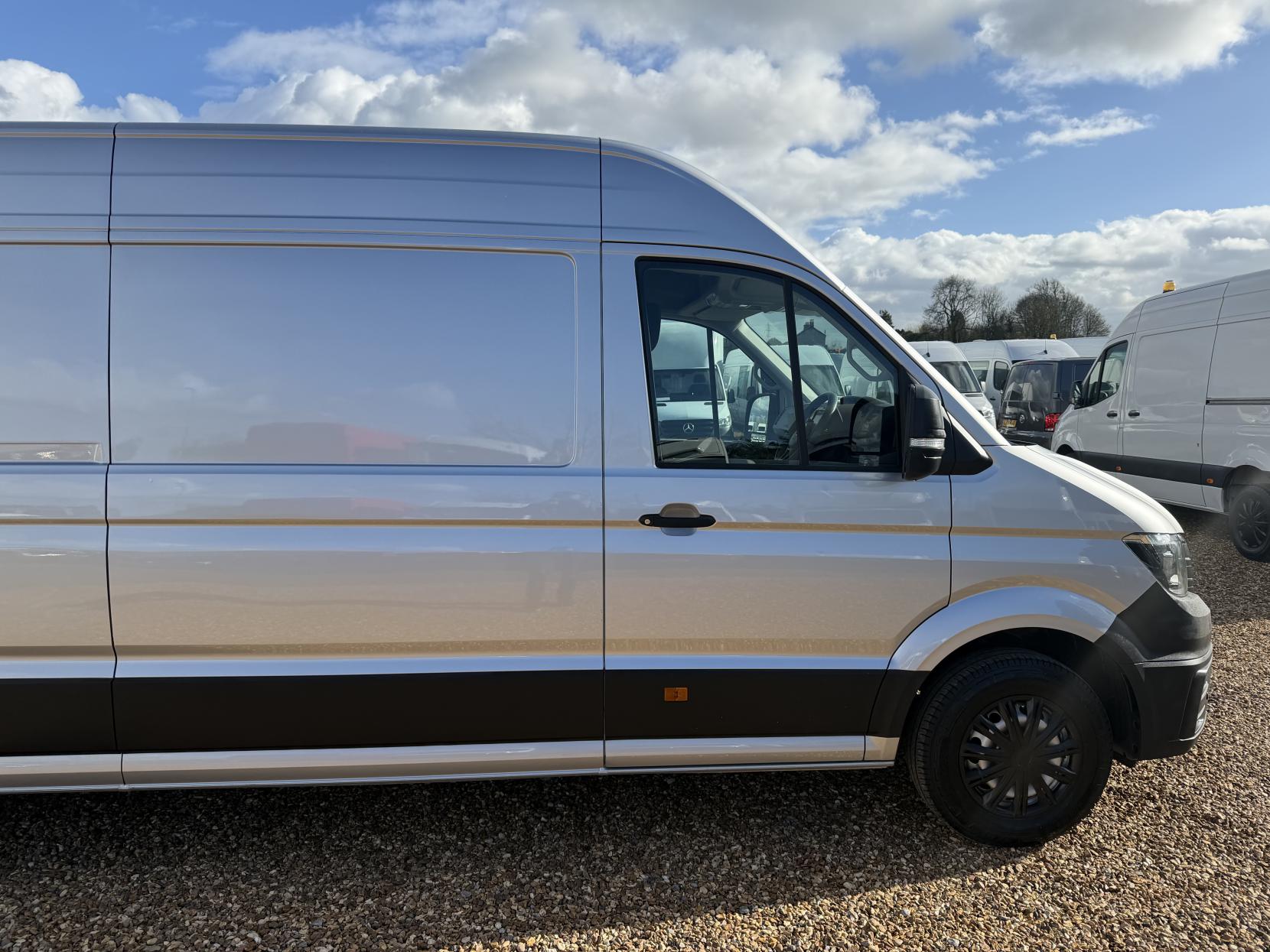 Volkswagen Crafter 2.0 TDI CR35 Trendline Panel Van 5dr Diesel Manual FWD LWB High Roof Euro 6 (s/s) (140 ps)