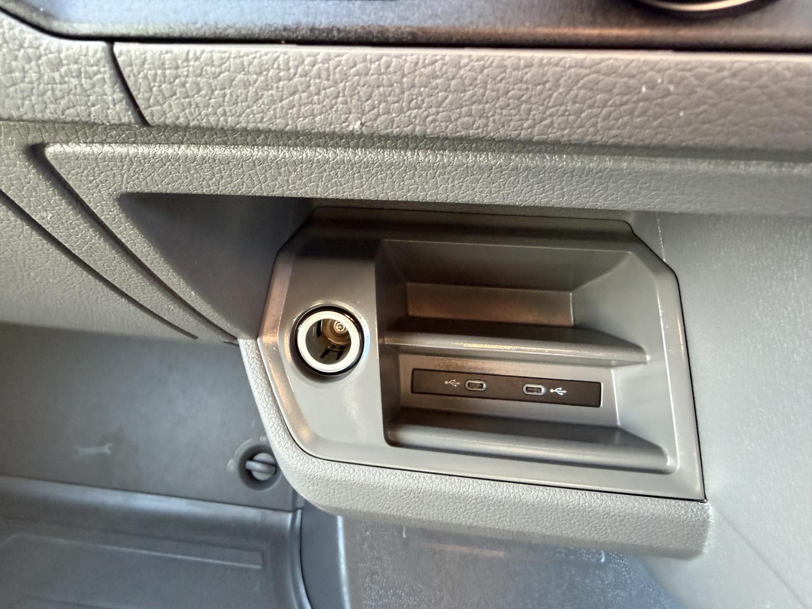 Volkswagen Crafter 2.0 TDI CR35 Trendline Panel Van 5dr Diesel Manual FWD LWB High Roof Euro 6 (s/s) (140 ps)