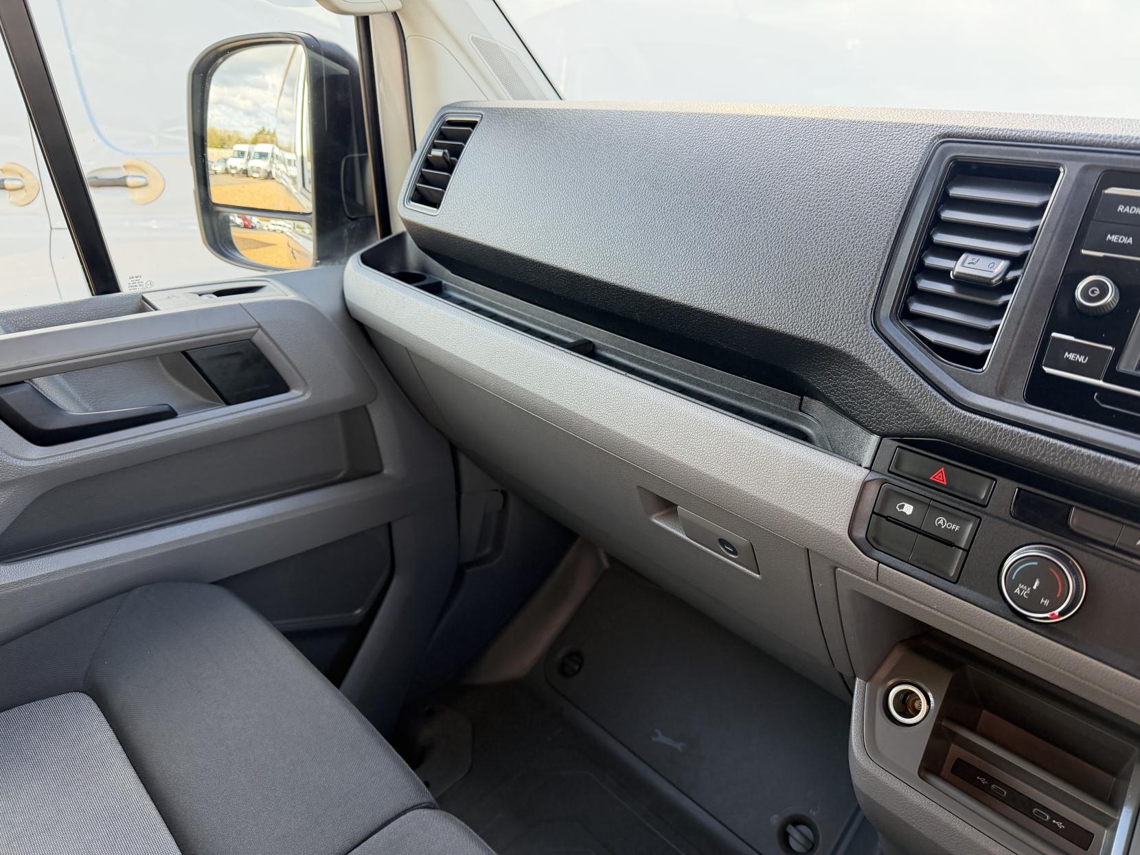 Volkswagen Crafter 2.0 TDI CR35 Trendline Panel Van 5dr Diesel Manual FWD LWB High Roof Euro 6 (s/s) (140 ps)