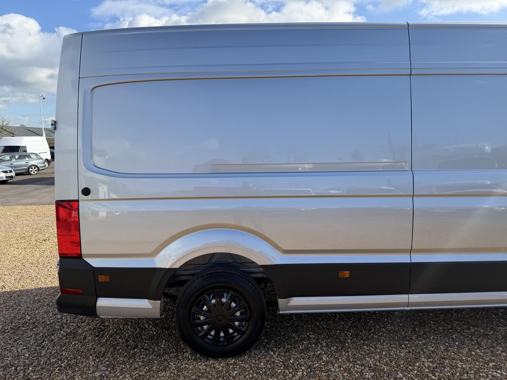 Volkswagen Crafter 2.0 TDI CR35 Trendline Panel Van 5dr Diesel Manual FWD LWB High Roof Euro 6 (s/s) (140 ps)