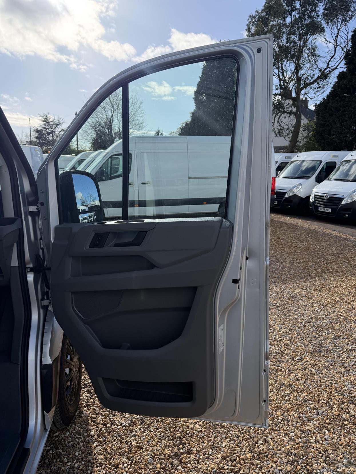 Volkswagen Crafter 2.0 TDI CR35 Trendline Panel Van 5dr Diesel Manual FWD LWB High Roof Euro 6 (s/s) (140 ps)