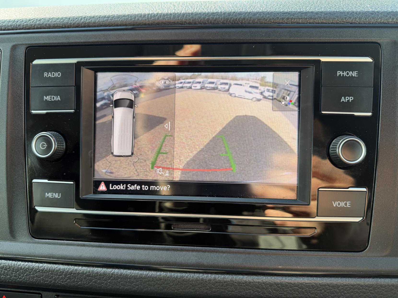 Volkswagen Crafter 2.0 TDI CR35 Trendline Panel Van 5dr Diesel Manual FWD LWB High Roof Euro 6 (s/s) (140 ps)