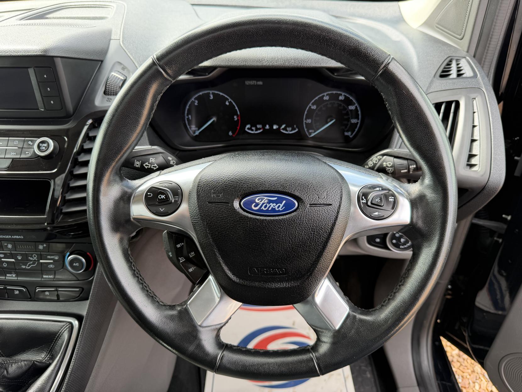 2019 Ford Grand Tourneo Connect 1.5 EcoBlue Titanium MPV 5dr Diesel Manual Euro 6 (s/s) (120 ps) - Thumbnail 16