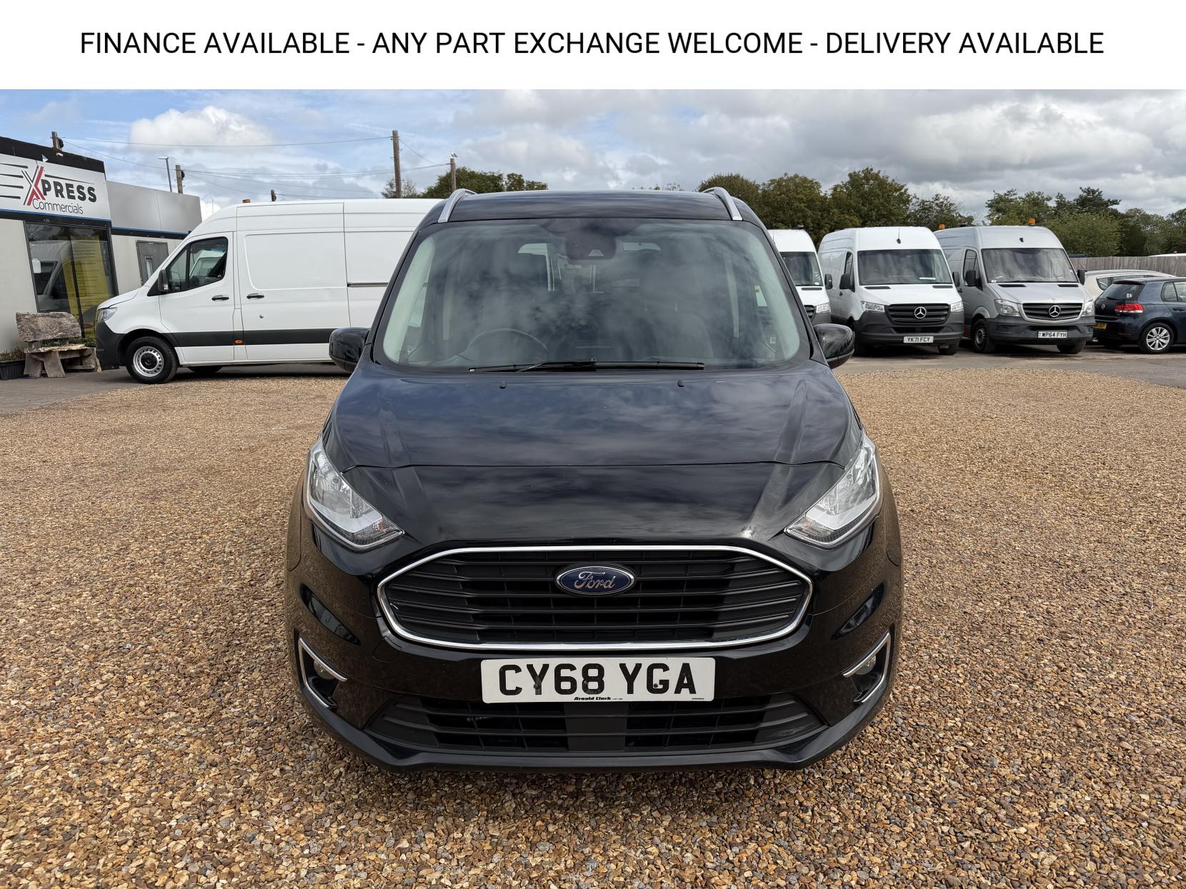 2019 Ford Grand Tourneo Connect 1.5 EcoBlue Titanium MPV 5dr Diesel Manual Euro 6 (s/s) (120 ps) - Thumbnail 5