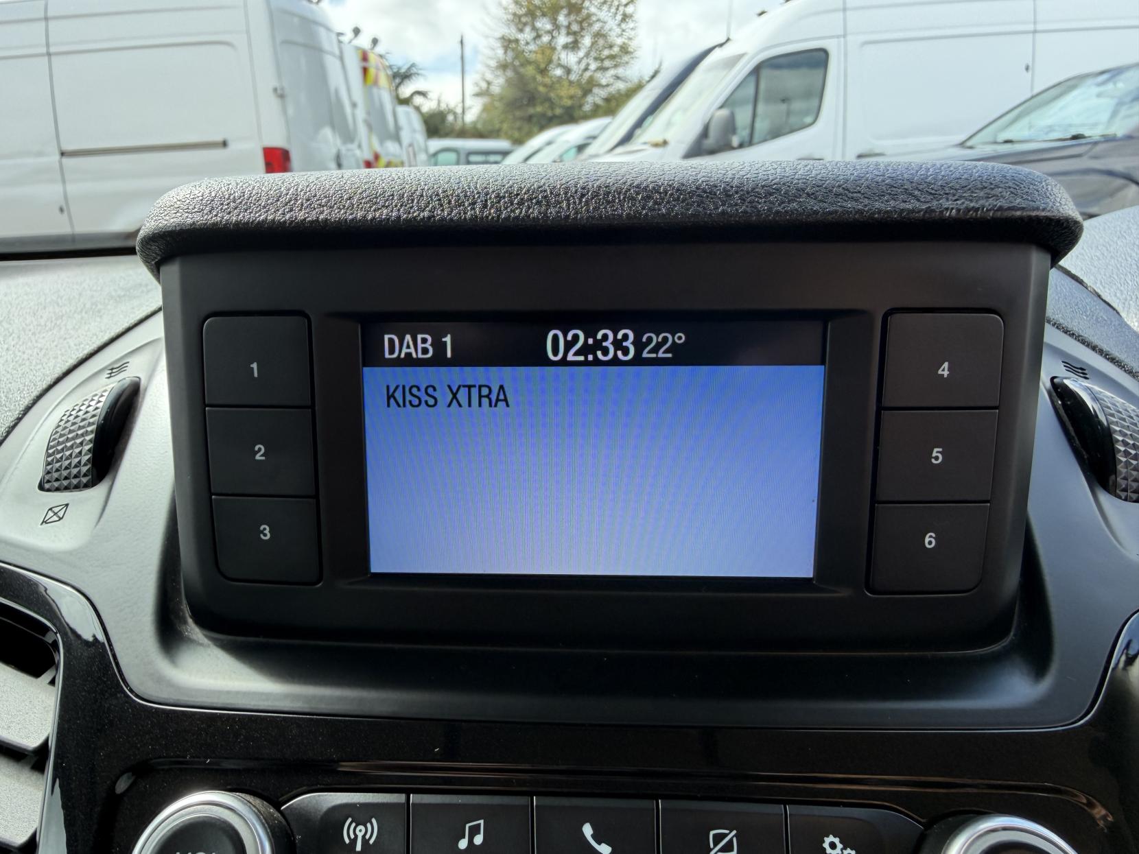 2019 Ford Grand Tourneo Connect 1.5 EcoBlue Titanium MPV 5dr Diesel Manual Euro 6 (s/s) (120 ps) - Thumbnail 21