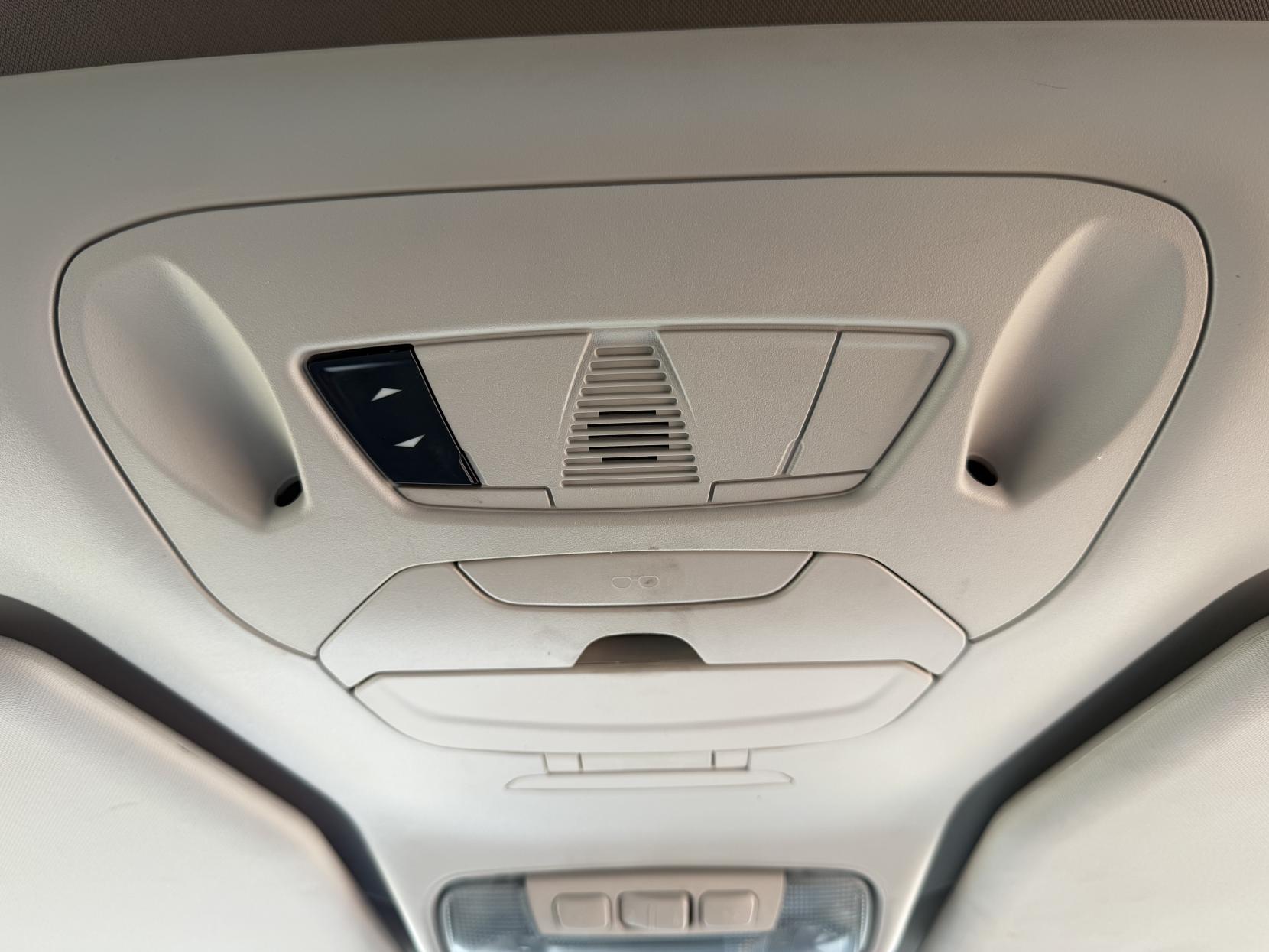 2019 Ford Grand Tourneo Connect 1.5 EcoBlue Titanium MPV 5dr Diesel Manual Euro 6 (s/s) (120 ps) - Thumbnail 26
