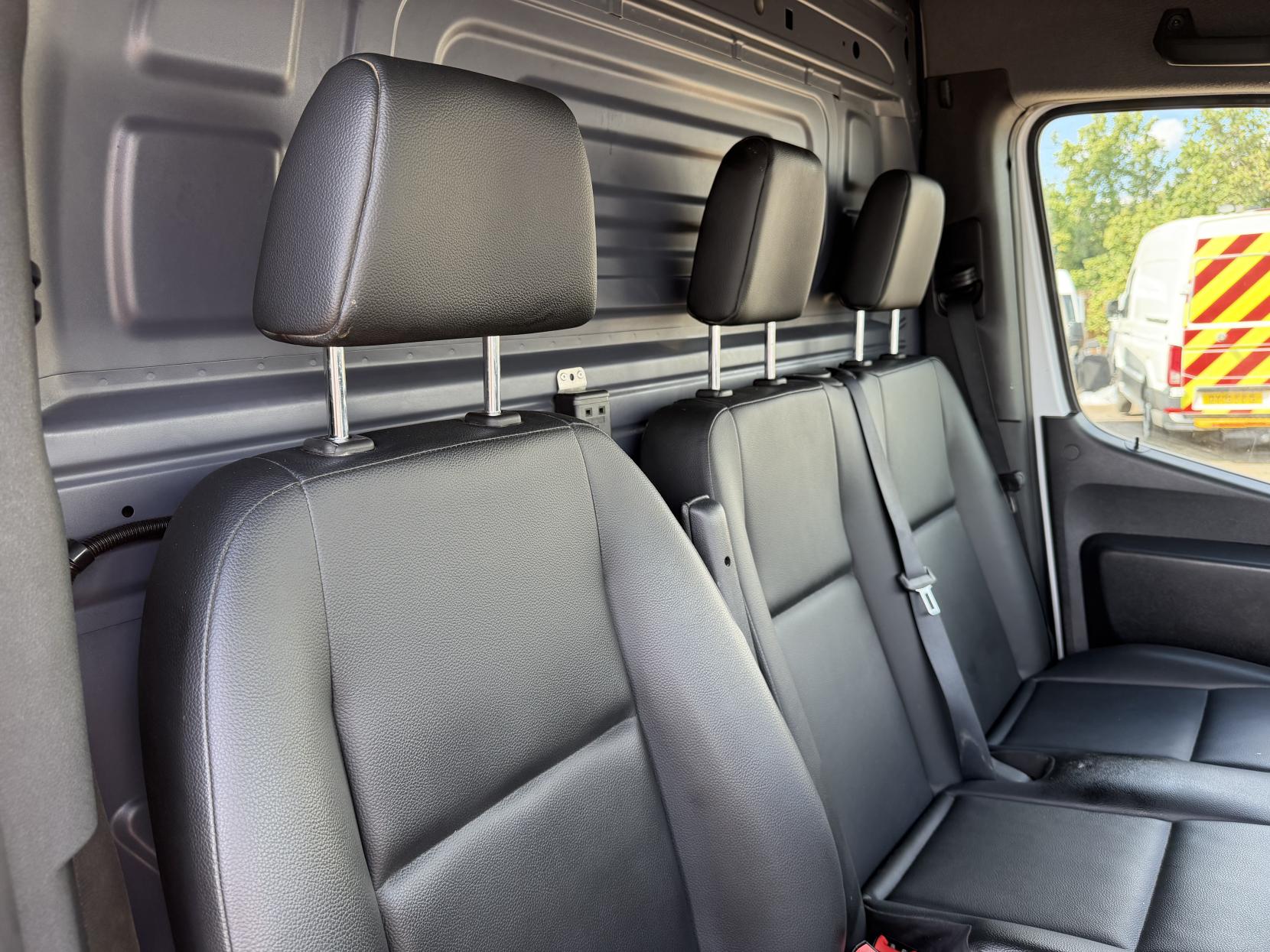 2021 Mercedes-Benz Sprinter 2.1 316 CDI Progressive Panel Van 5dr Diesel Manual RWD L2 H2 Euro 6 (s/s) (163 ps) - Thumbnail 16