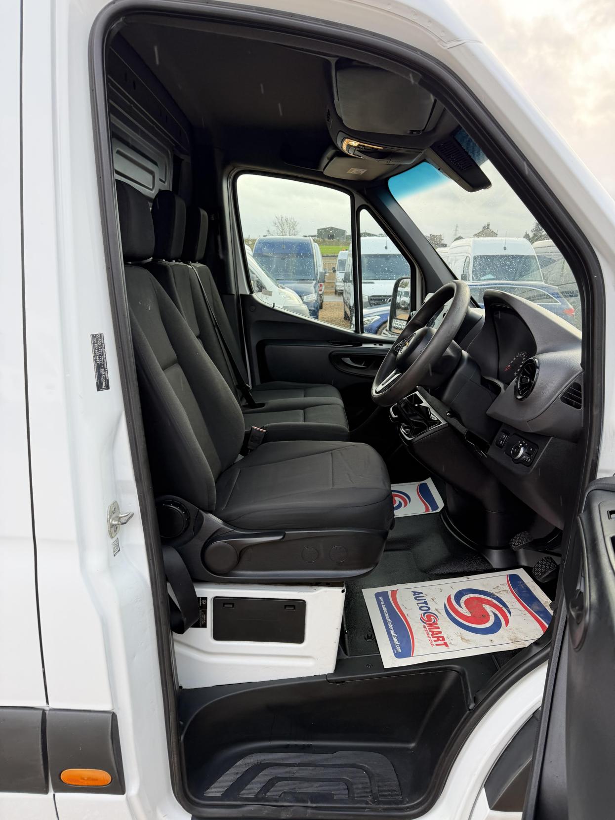 Mercedes-Benz Sprinter 2.1 316 CDI Panel Van 5dr Diesel Manual RWD L2 H2 Euro 6 (163 ps)