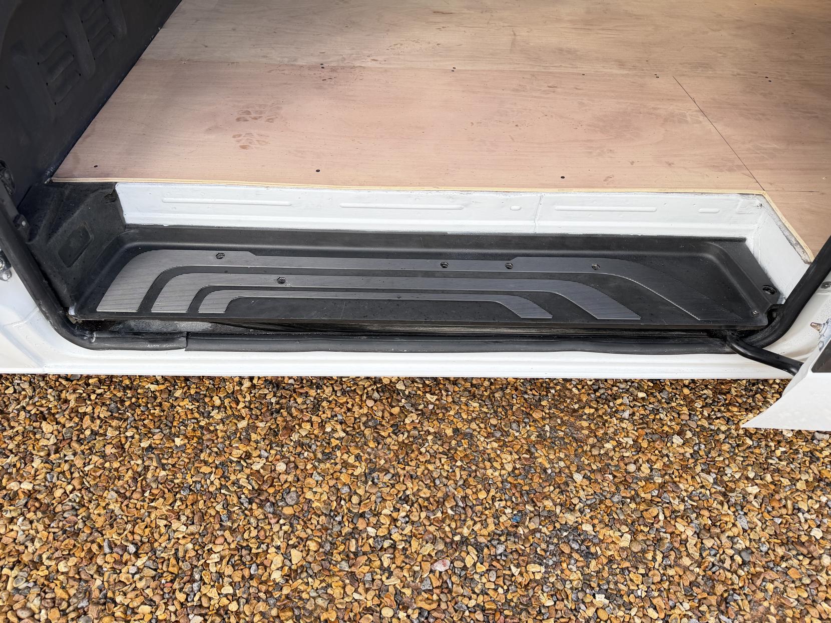 Mercedes-Benz Sprinter 2.1 316 CDI Panel Van 5dr Diesel Manual RWD L2 H2 Euro 6 (163 ps)