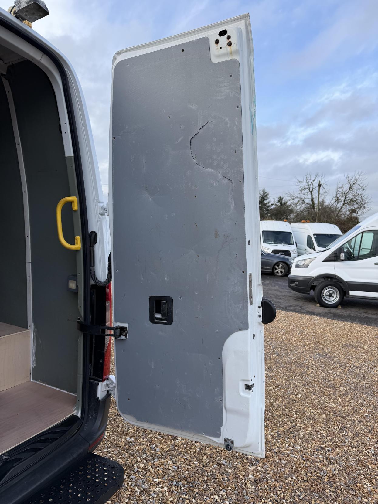 Mercedes-Benz Sprinter 2.1 316 CDI Panel Van 5dr Diesel Manual RWD L2 H2 Euro 6 (163 ps)