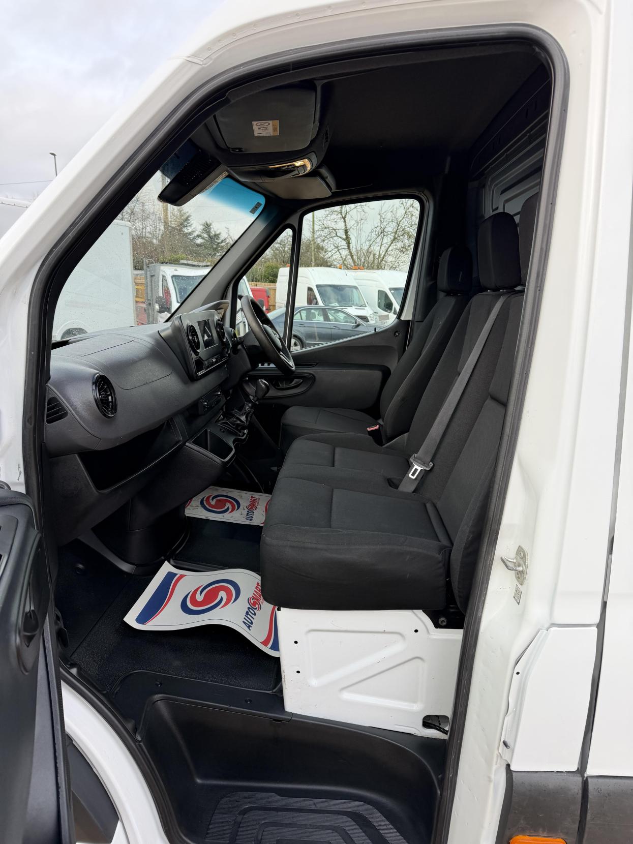 Mercedes-Benz Sprinter 2.1 316 CDI Panel Van 5dr Diesel Manual RWD L2 H2 Euro 6 (163 ps)