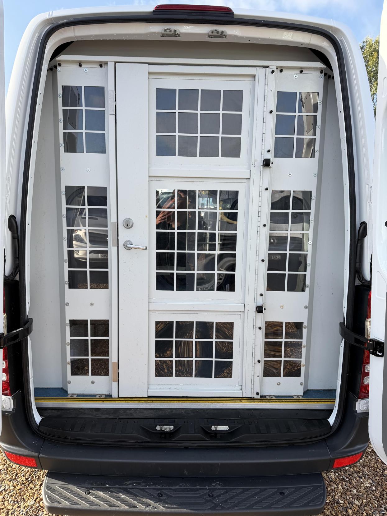 Mercedes-Benz Sprinter 2.1 313 CDi Panel Van 4dr Diesel Manual RWD L2 (129 bhp)