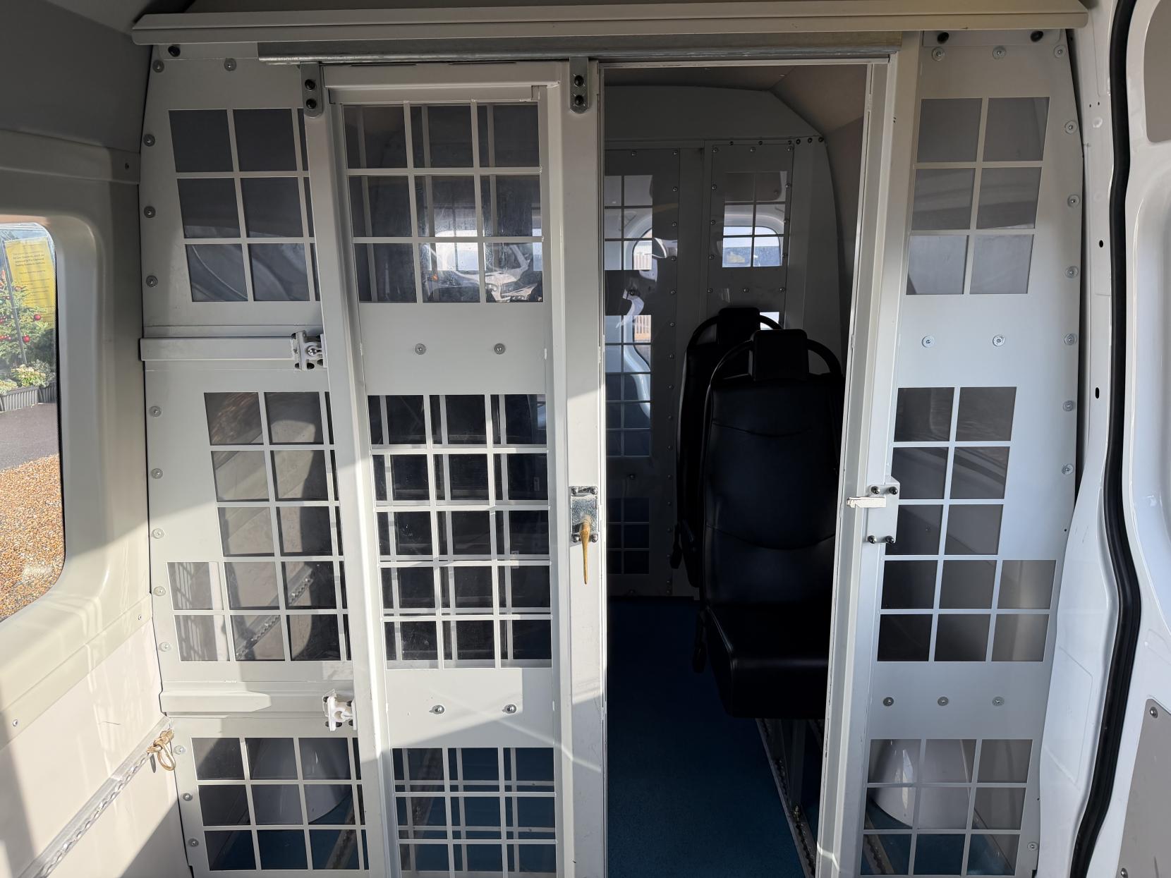 Mercedes-Benz Sprinter 2.1 313 CDi Panel Van 4dr Diesel Manual RWD L2 (129 bhp)