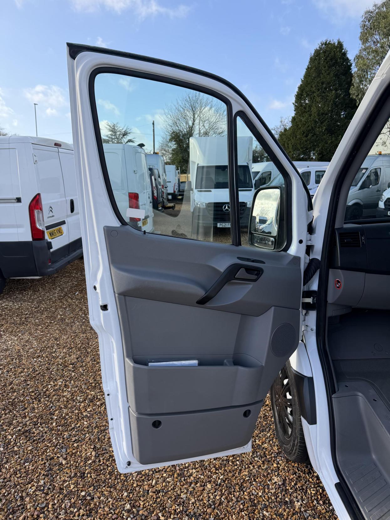 Mercedes-Benz Sprinter 2.1 313 CDi Panel Van 4dr Diesel Manual RWD L2 (129 bhp)