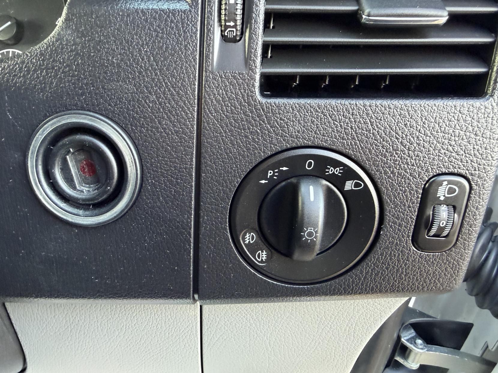 Mercedes-Benz Sprinter 2.1 313 CDi Panel Van 4dr Diesel Manual RWD L2 (129 bhp)