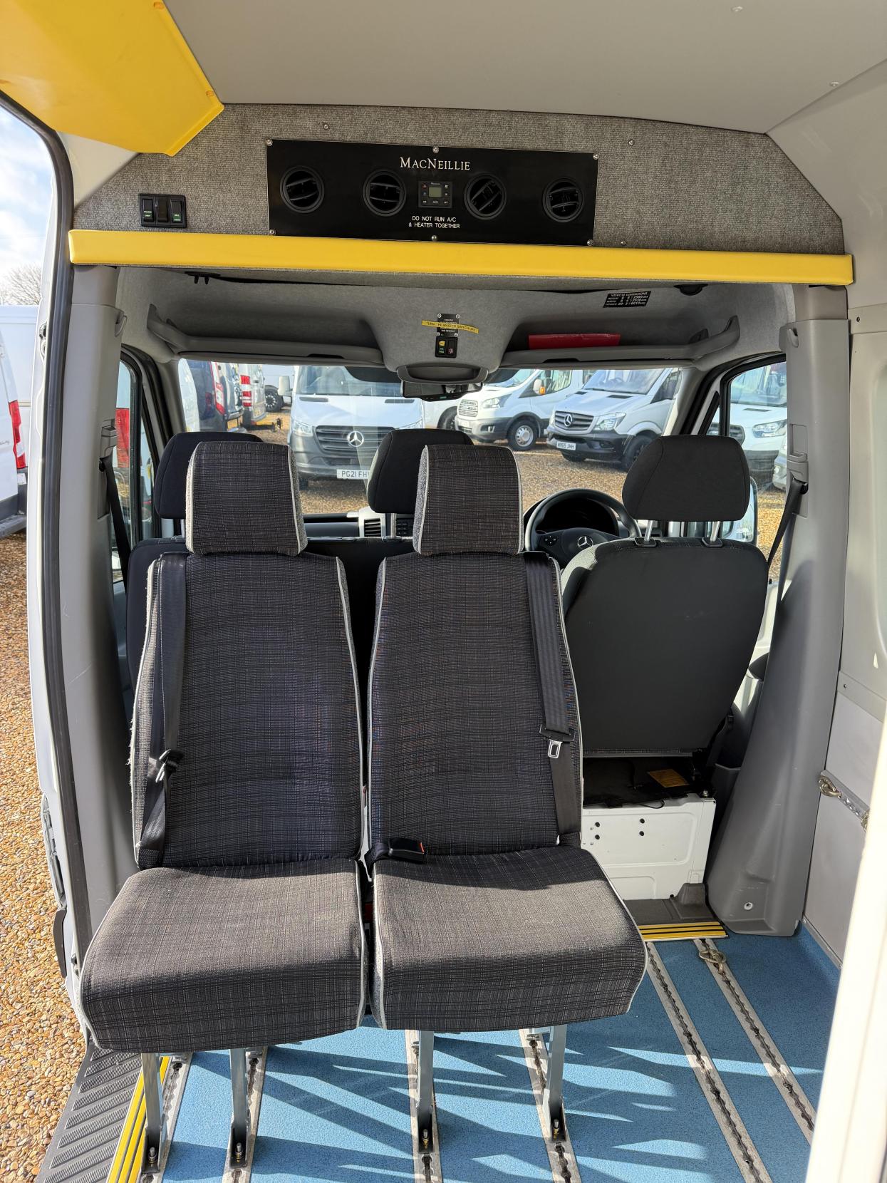 Mercedes-Benz Sprinter 2.1 313 CDi Panel Van 4dr Diesel Manual RWD L2 (129 bhp)