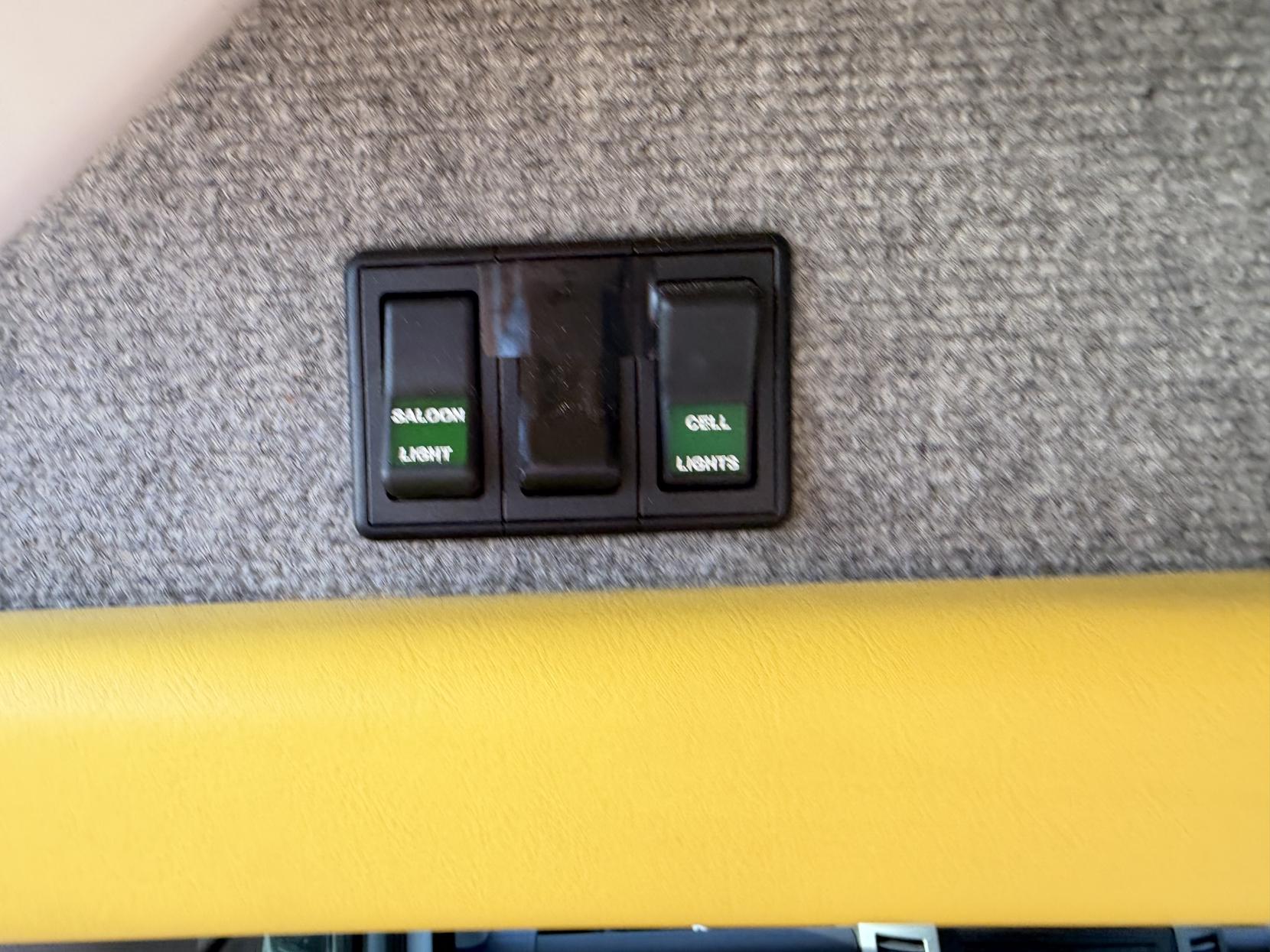 Mercedes-Benz Sprinter 2.1 313 CDi Panel Van 4dr Diesel Manual RWD L2 (129 bhp)