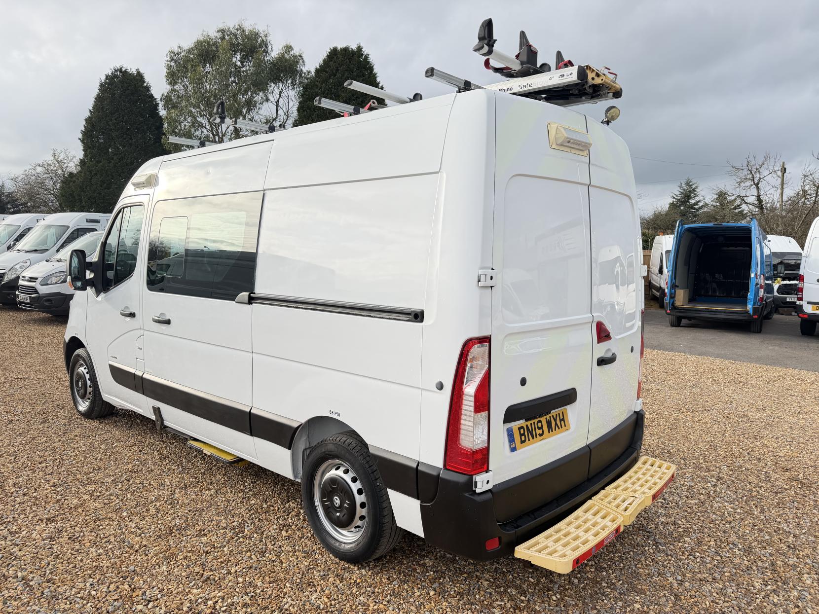 Vauxhall Movano 2.3 CDTi 3500 Panel Van 5dr Diesel Manual FWD L2 H2 Euro 6 (130 ps)