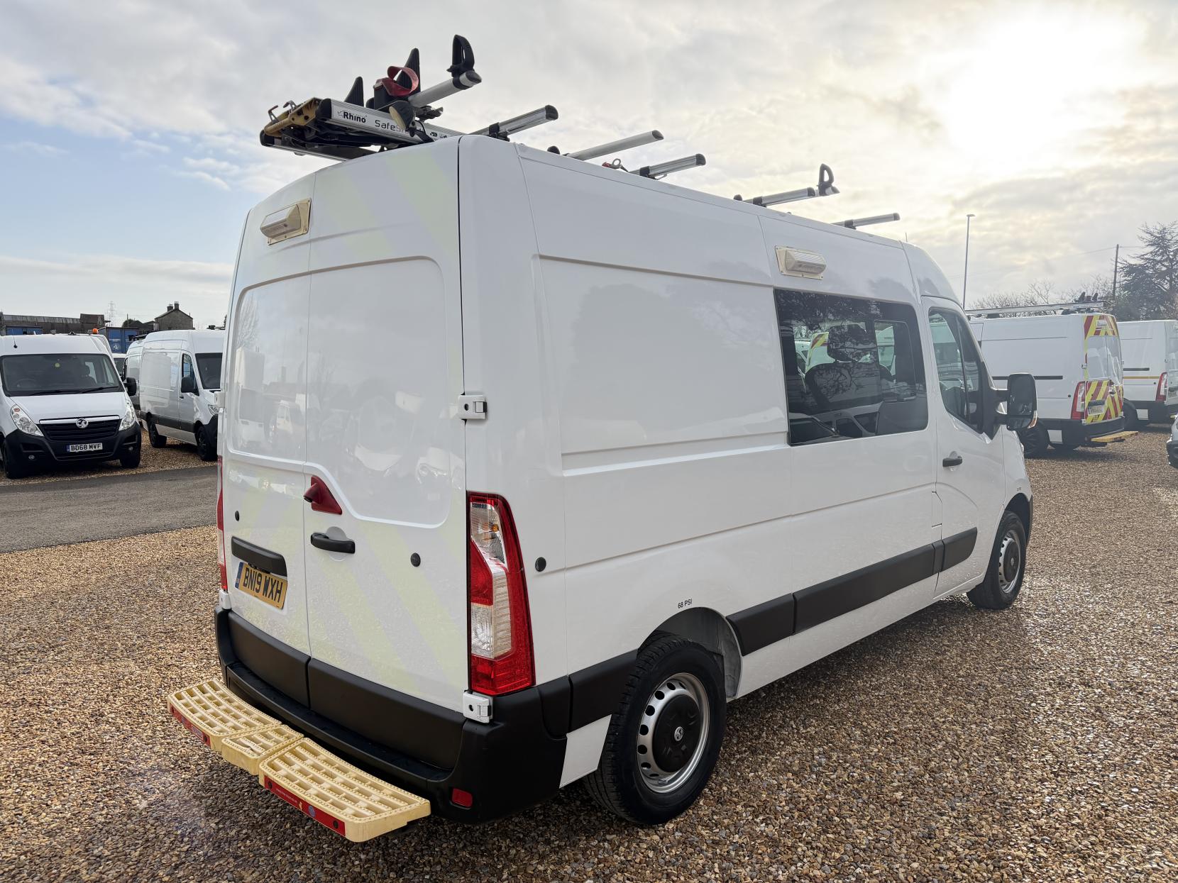 Vauxhall Movano 2.3 CDTi 3500 Panel Van 5dr Diesel Manual FWD L2 H2 Euro 6 (130 ps)