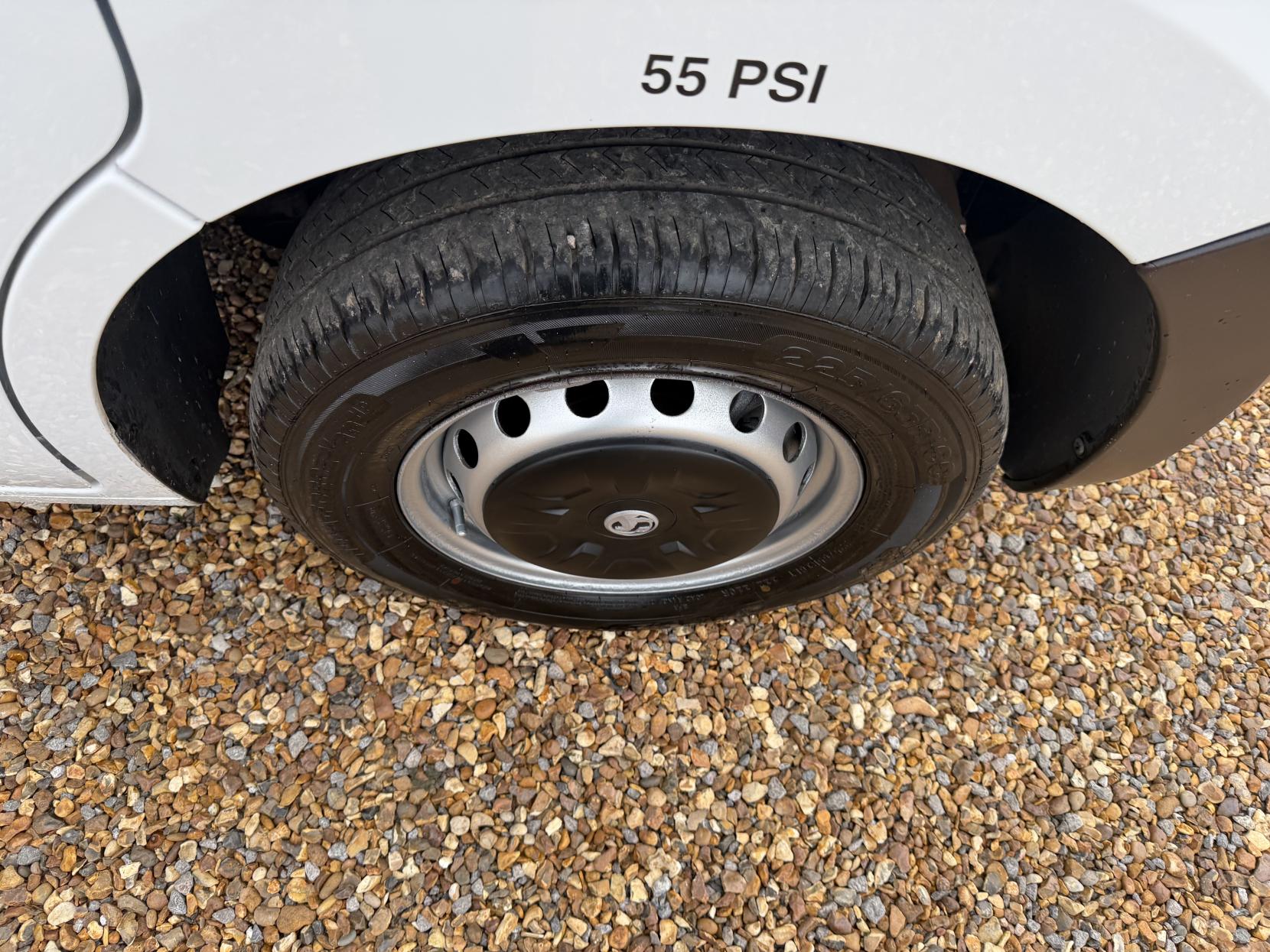 Vauxhall Movano 2.3 CDTi 3500 Panel Van 5dr Diesel Manual FWD L2 H2 Euro 6 (130 ps)