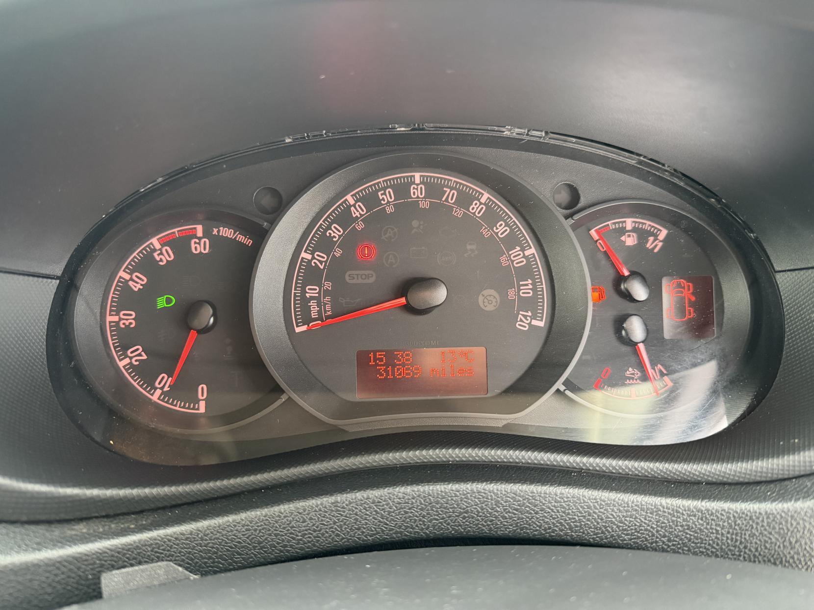 Vauxhall Movano 2.3 CDTi 3500 Panel Van 5dr Diesel Manual FWD L2 H2 Euro 6 (130 ps)