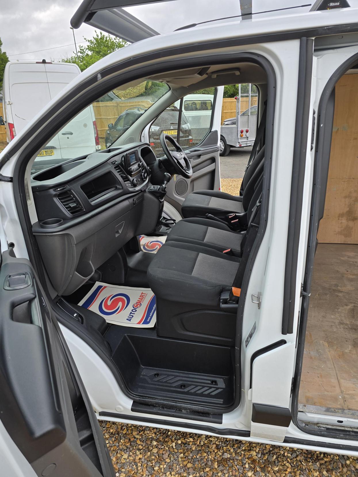 Ford Transit Custom 2.0 300 EcoBlue Leader Panel Van 5dr Diesel Manual L1 H1 Euro 6 (s/s) (105 ps)