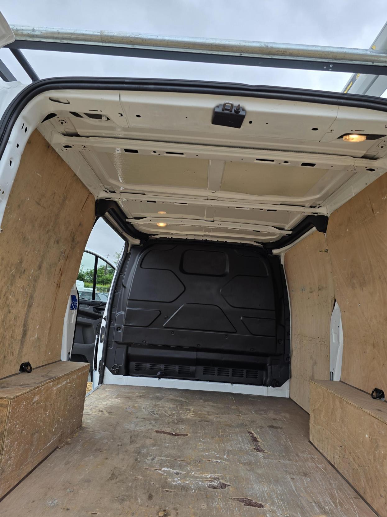 Ford Transit Custom 2.0 300 EcoBlue Leader Panel Van 5dr Diesel Manual L1 H1 Euro 6 (s/s) (105 ps)