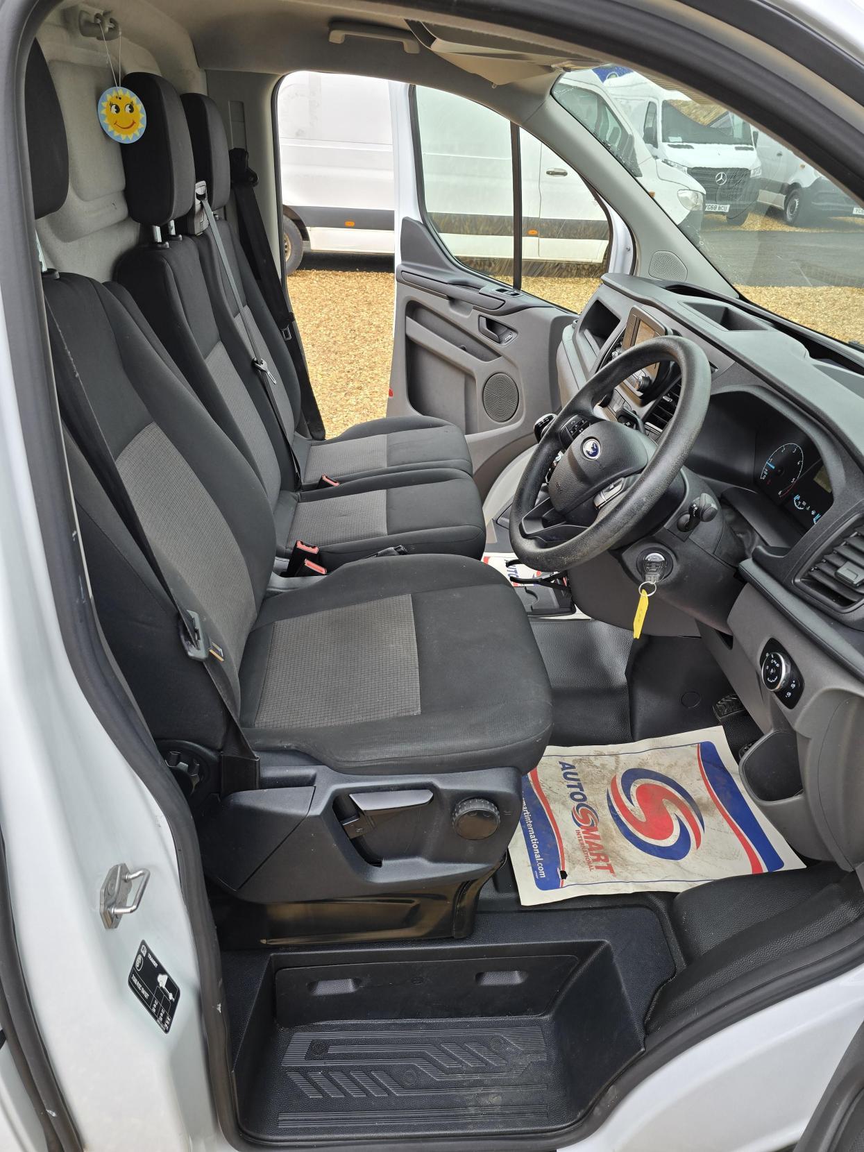 Ford Transit Custom 2.0 300 EcoBlue Leader Panel Van 5dr Diesel Manual L1 H1 Euro 6 (s/s) (105 ps)