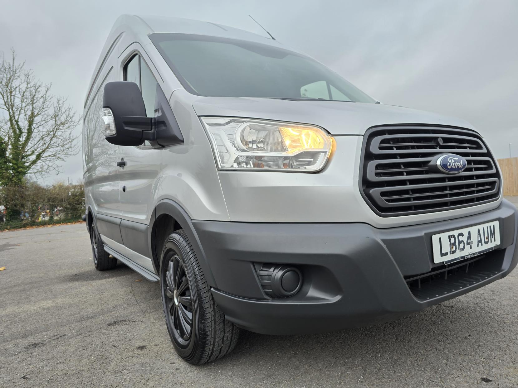 Ford Transit 2.2 TDCi 350 Panel Van 5dr Diesel Manual RWD L2 H3 Euro 5 (155 ps)