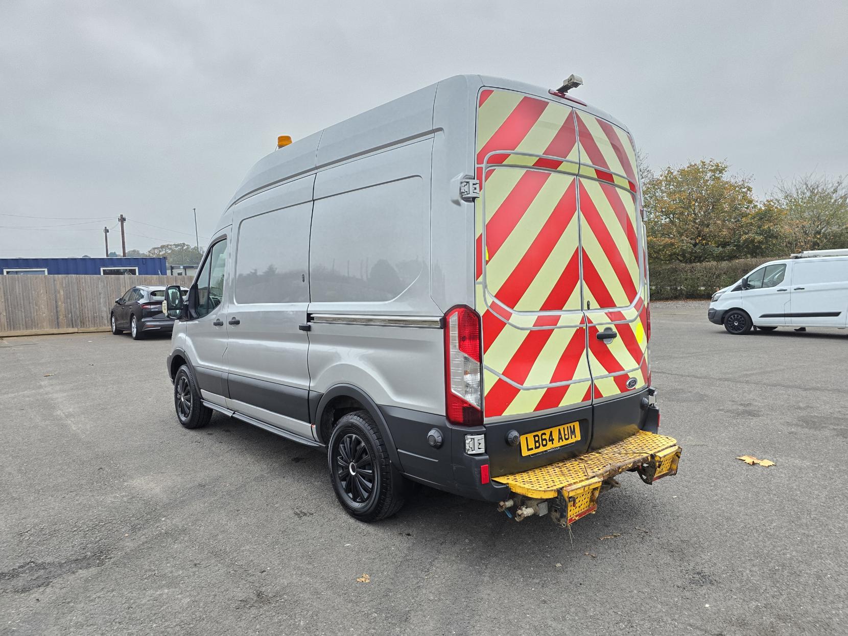 Ford Transit 2.2 TDCi 350 Panel Van 5dr Diesel Manual RWD L2 H3 Euro 5 (155 ps)