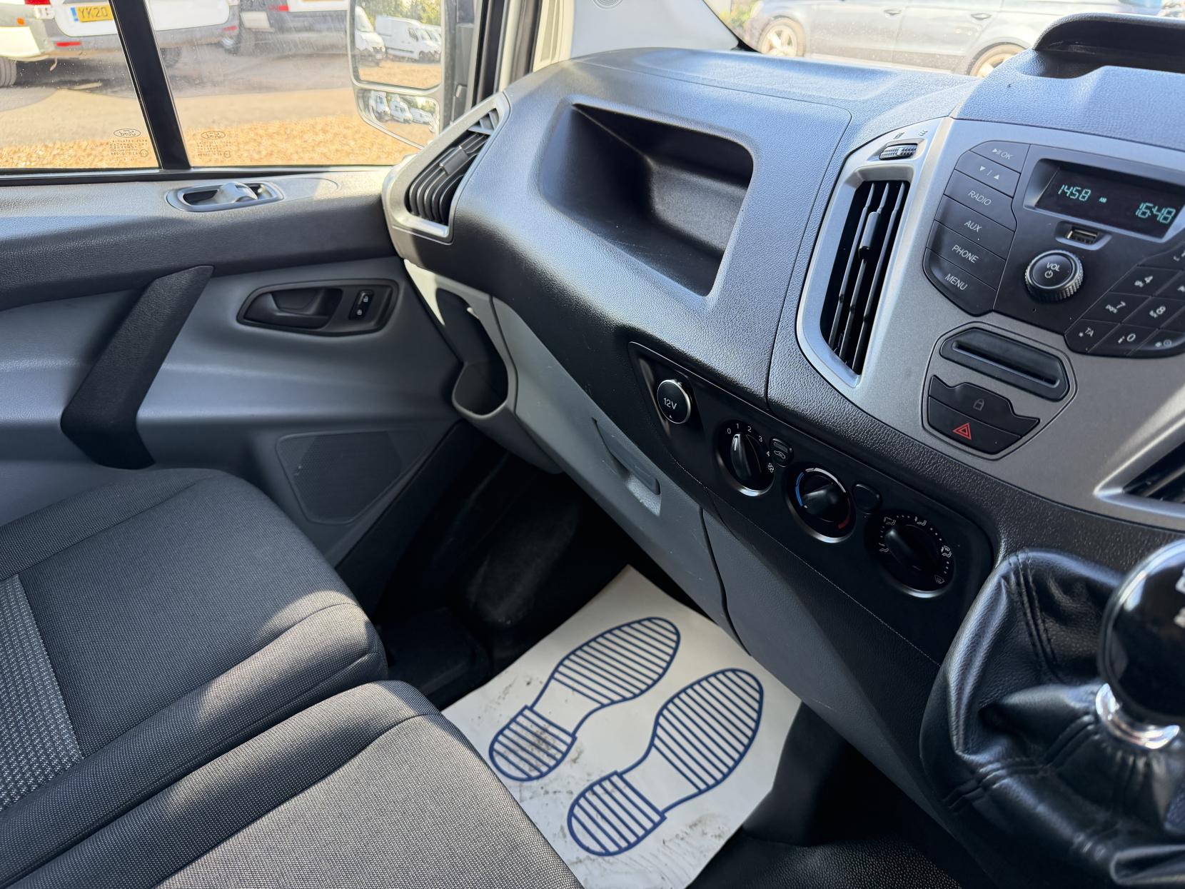 2016 Ford Transit Custom 2.0 TDCi 290 Panel Van 5dr Diesel Manual L2 H1 (167 g/km, 104 bhp) - Thumbnail 31