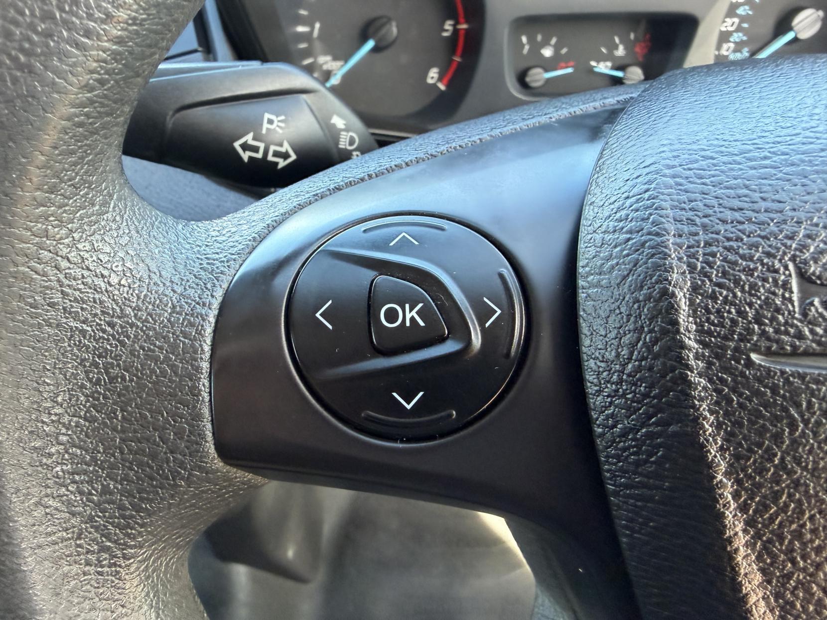 2016 Ford Transit Custom 2.0 TDCi 290 Panel Van 5dr Diesel Manual L2 H1 (167 g/km, 104 bhp) - Thumbnail 35