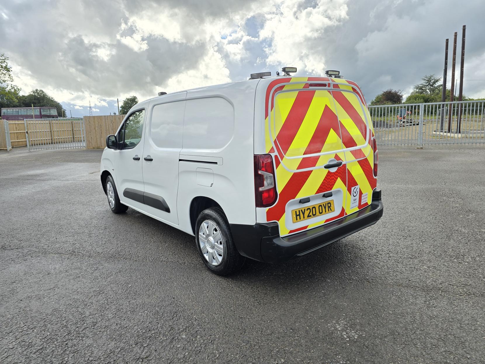 Peugeot Partner 1.5 BlueHDi 950 S Long Panel Van 6dr Diesel Manual LWB Euro 6 (s/s) (100 bhp)