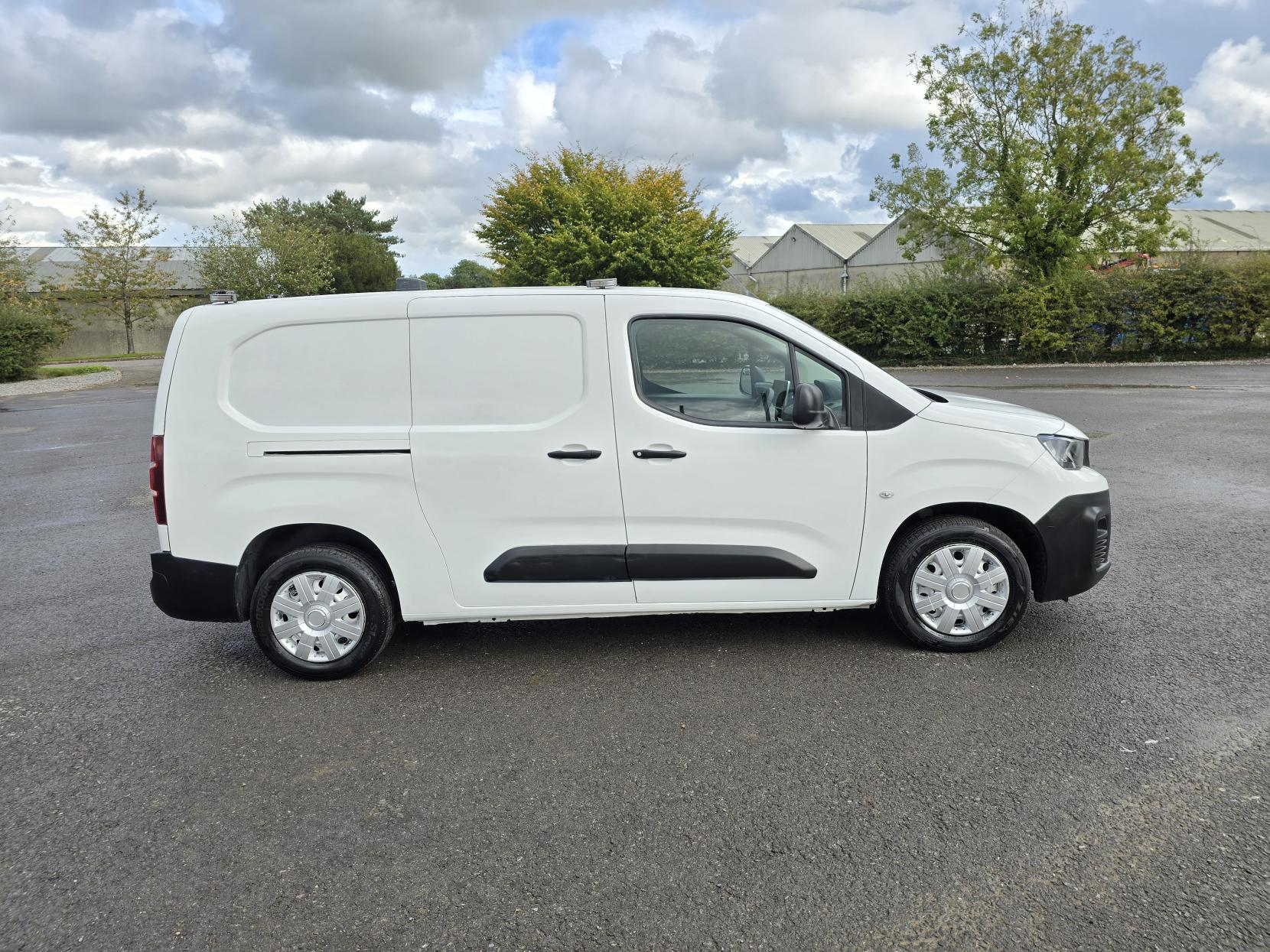 Peugeot Partner 1.5 BlueHDi 950 S Long Panel Van 6dr Diesel Manual LWB Euro 6 (s/s) (100 bhp)