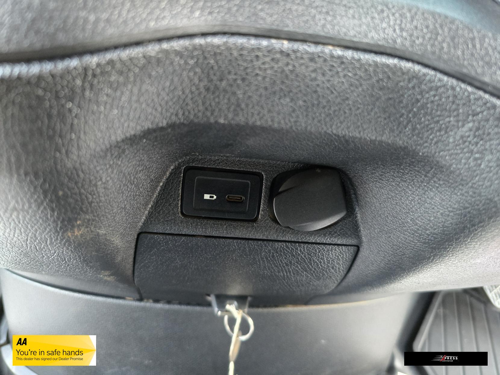 Mercedes-Benz Sprinter Sprinter 2.1 316 CDI Panel Van 5dr Diesel Manual RWD L2 H2 Euro 6 (163 ps)