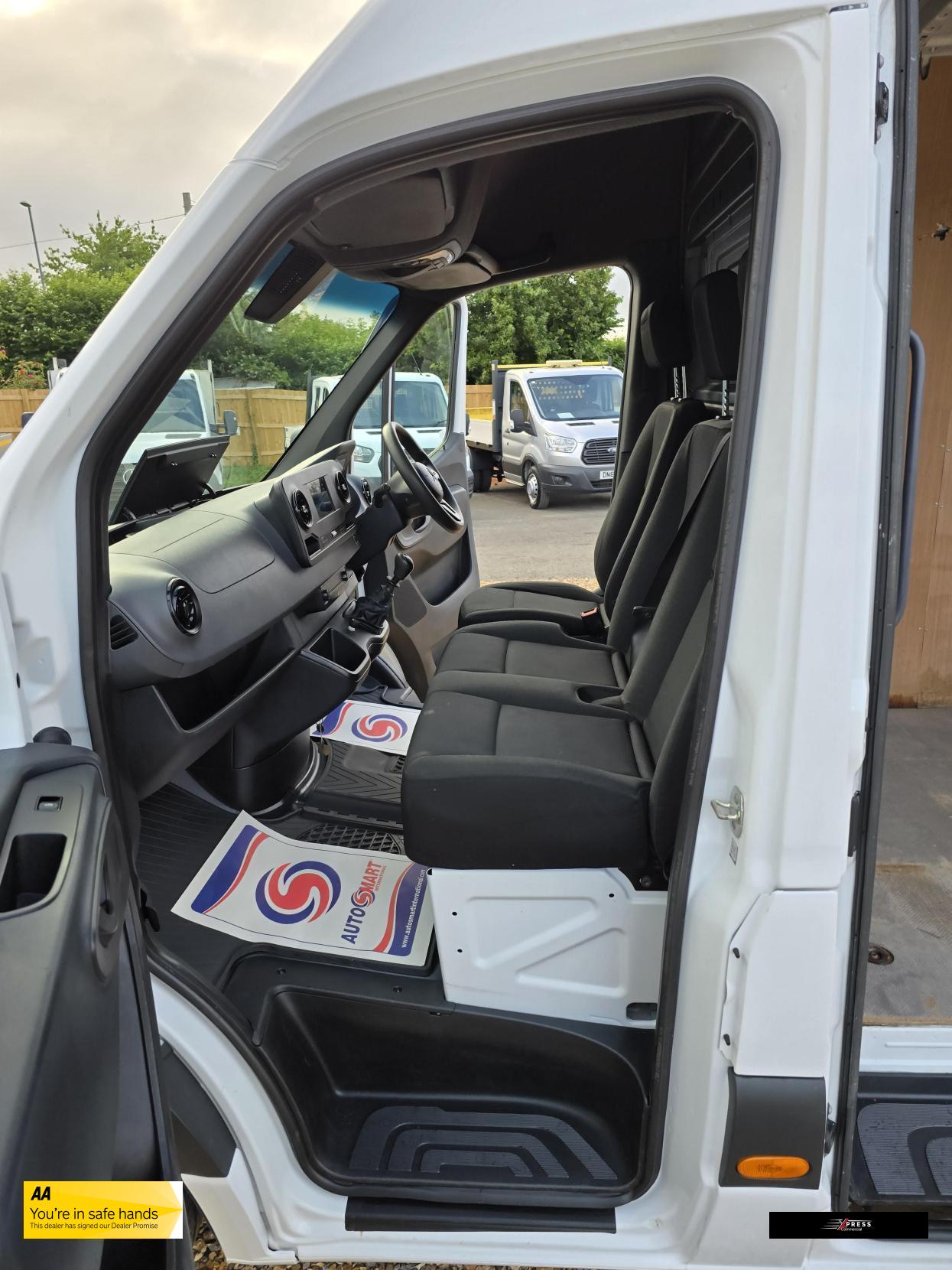 Mercedes-Benz Sprinter Sprinter 2.1 316 CDI Panel Van 5dr Diesel Manual RWD L2 H2 Euro 6 (163 ps)