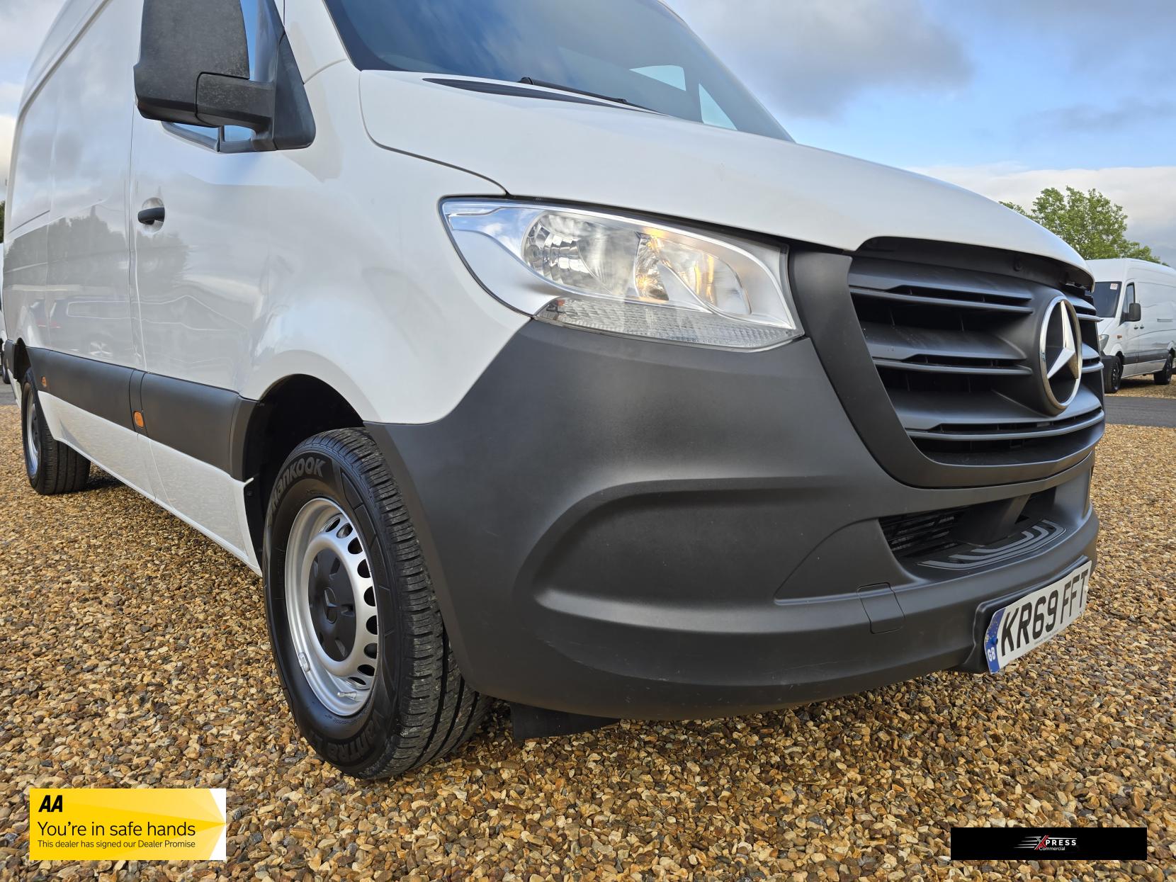 Mercedes-Benz Sprinter Sprinter 2.1 316 CDI Panel Van 5dr Diesel Manual RWD L2 H2 Euro 6 (163 ps)