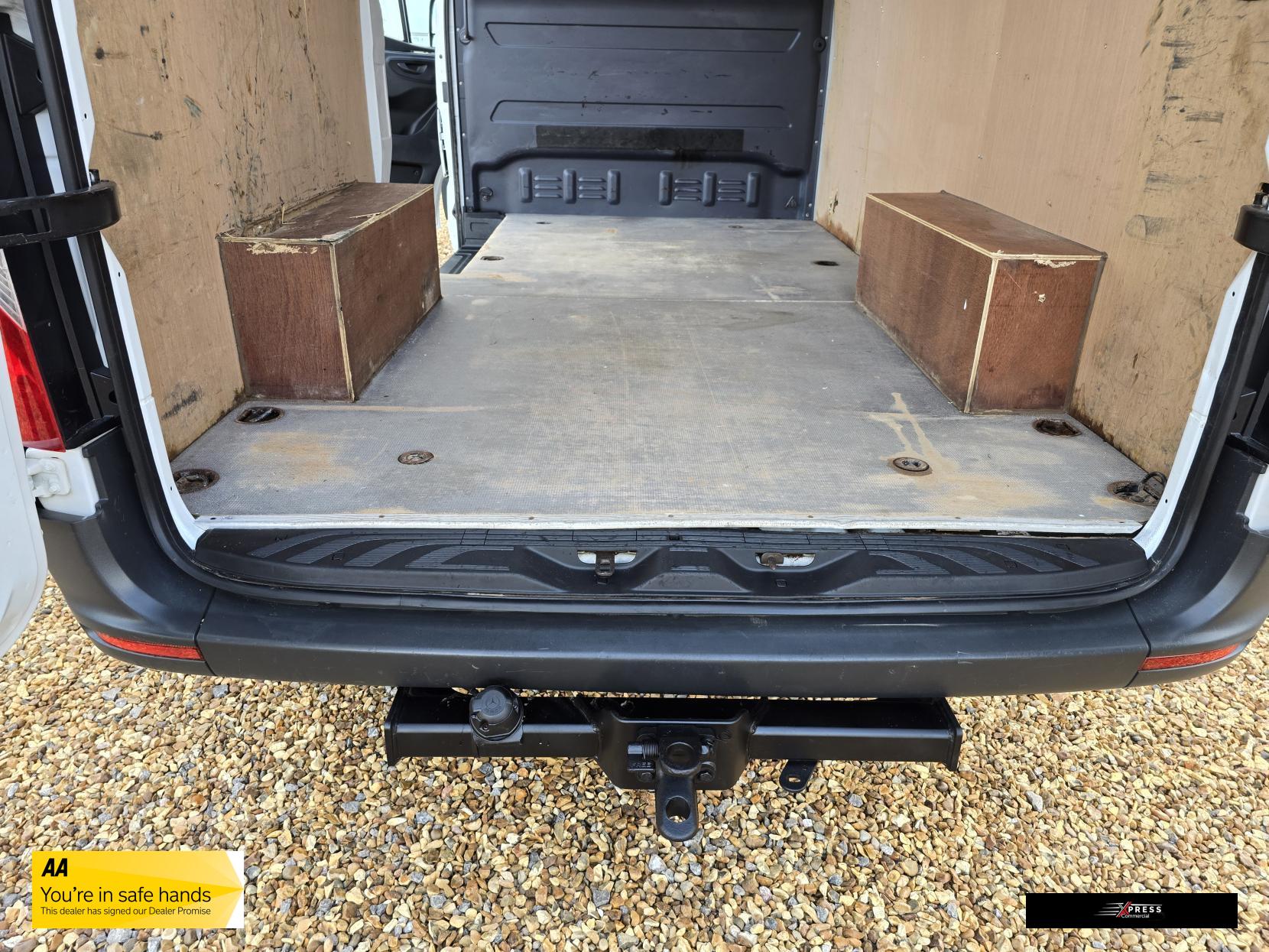 Mercedes-Benz Sprinter Sprinter 2.1 316 CDI Panel Van 5dr Diesel Manual RWD L2 H2 Euro 6 (163 ps)