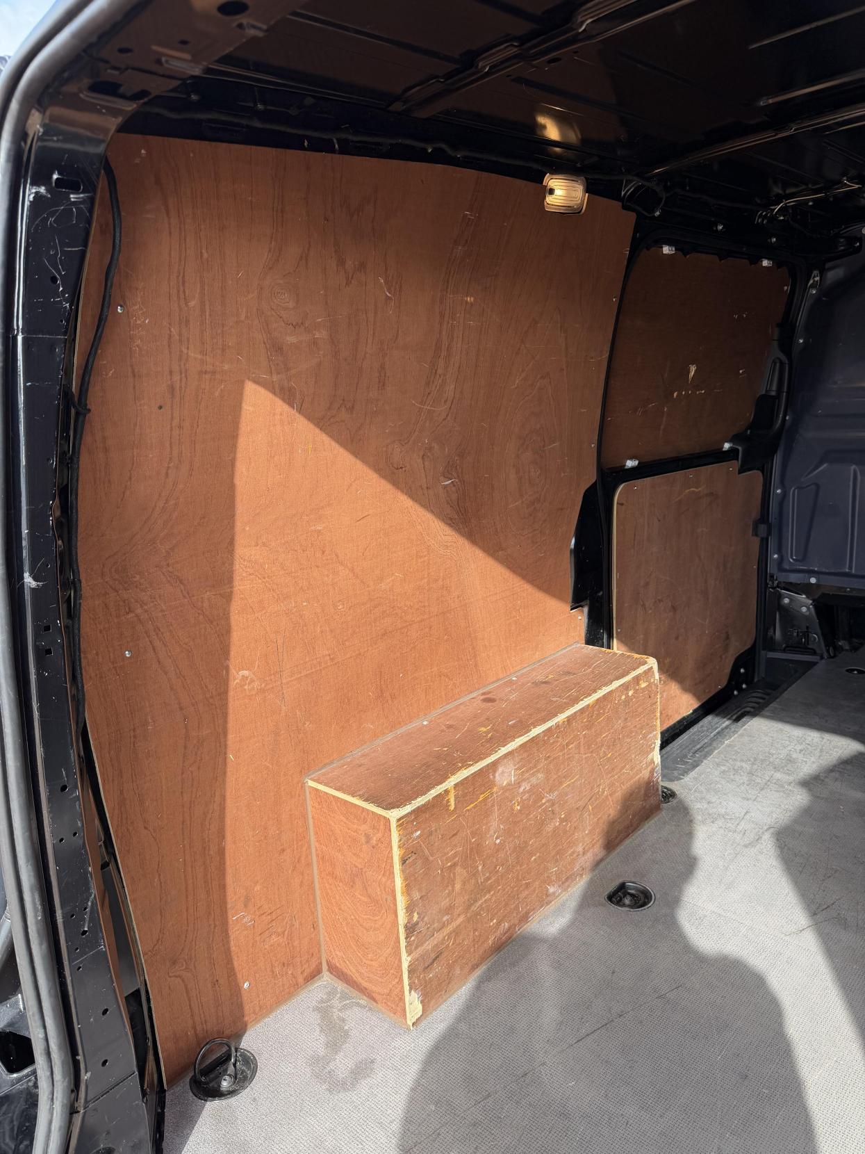 2020 Mercedes-Benz Vito 2.1 114 CDI Premium Panel Van 5dr Diesel G-Tronic+ RWD L2 Euro 6 (s/s) (136 ps) - Thumbnail 39