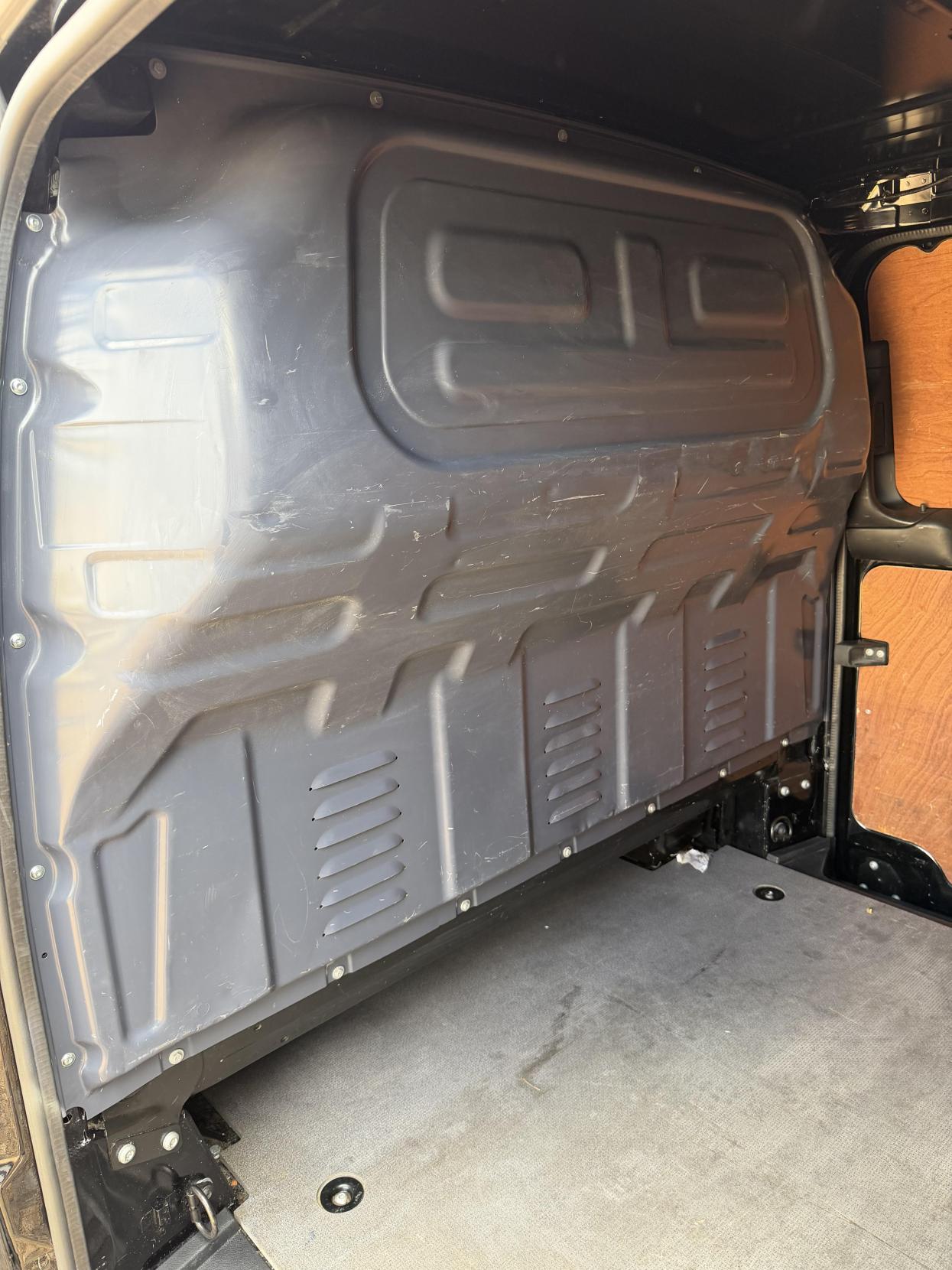 2020 Mercedes-Benz Vito 2.1 114 CDI Premium Panel Van 5dr Diesel G-Tronic+ RWD L2 Euro 6 (s/s) (136 ps) - Thumbnail 34